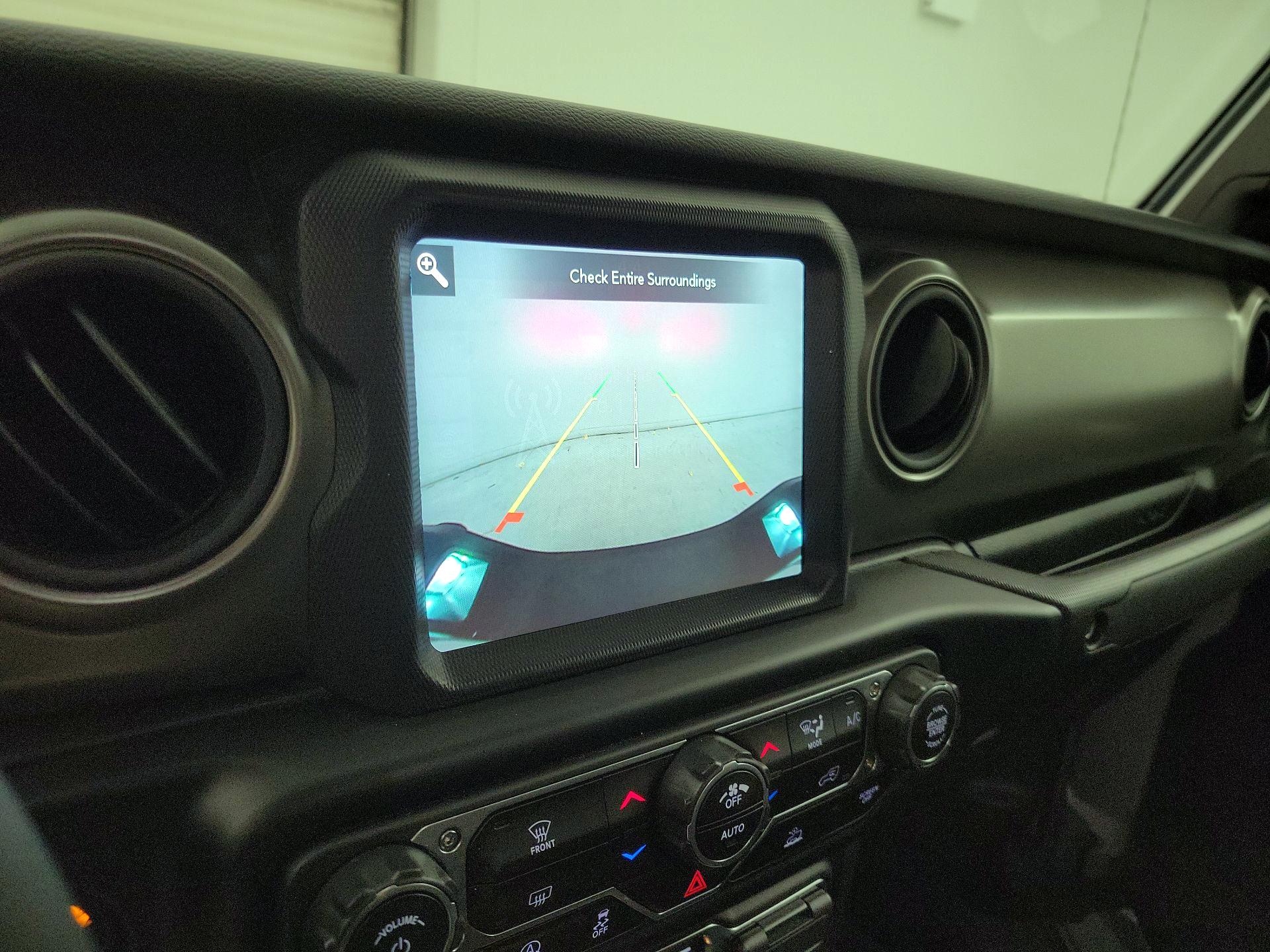 Thumbnail: 2023 Jeep Gladiator - 14