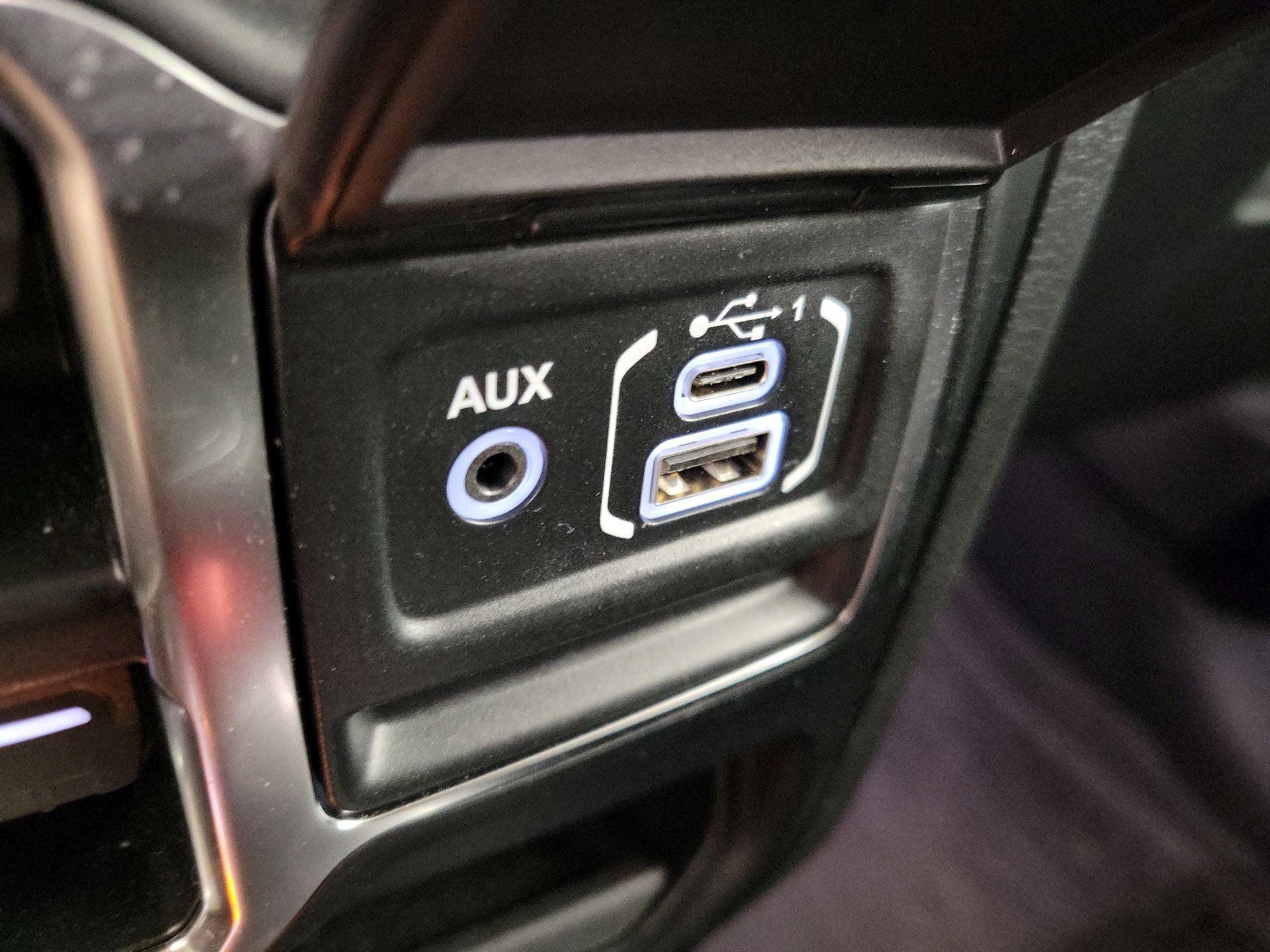 Thumbnail: 2023 Jeep Gladiator - 18