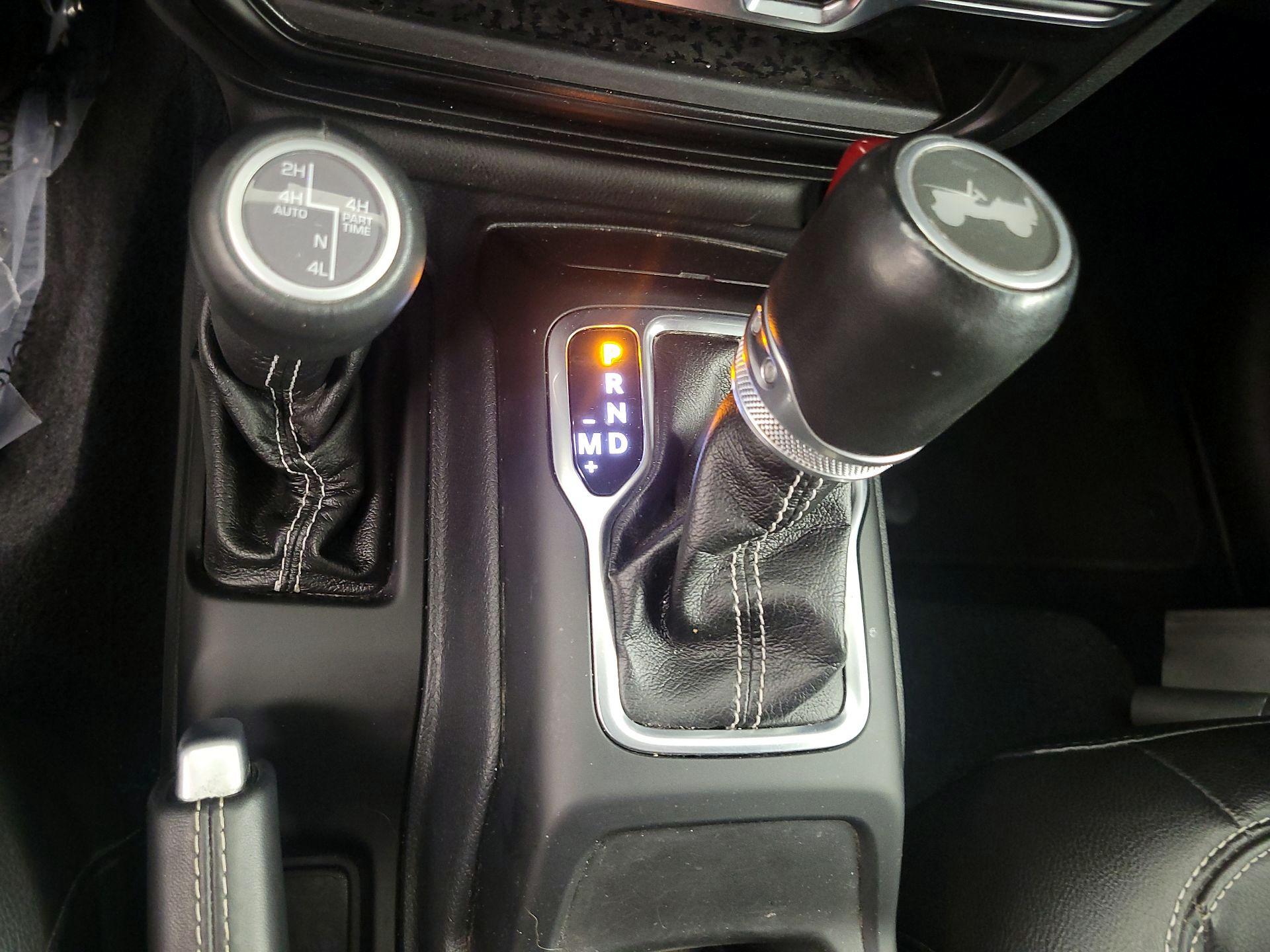 Thumbnail: 2021 Jeep Wrangler - 18