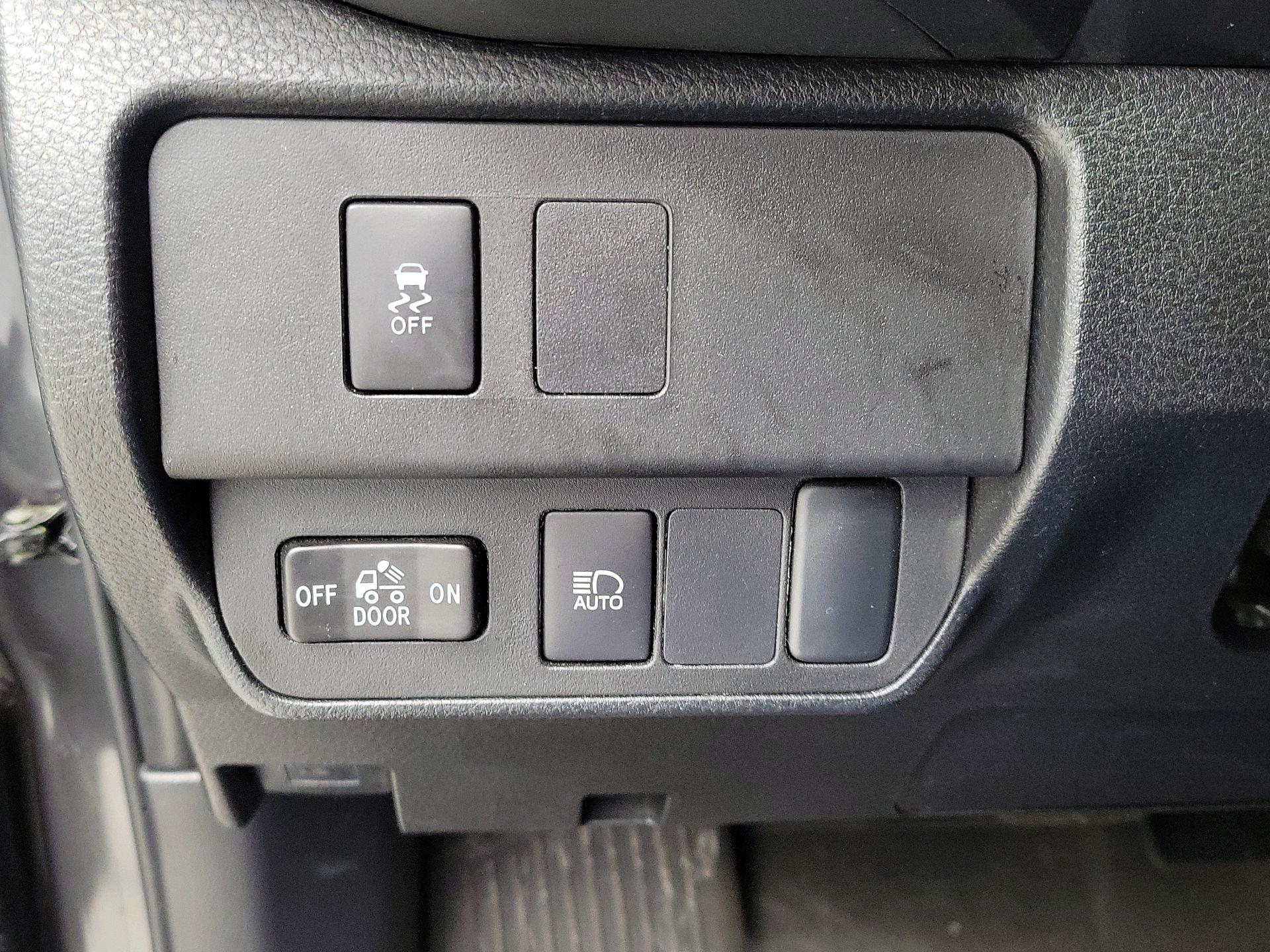 Thumbnail: 2023 Toyota Tacoma - 13