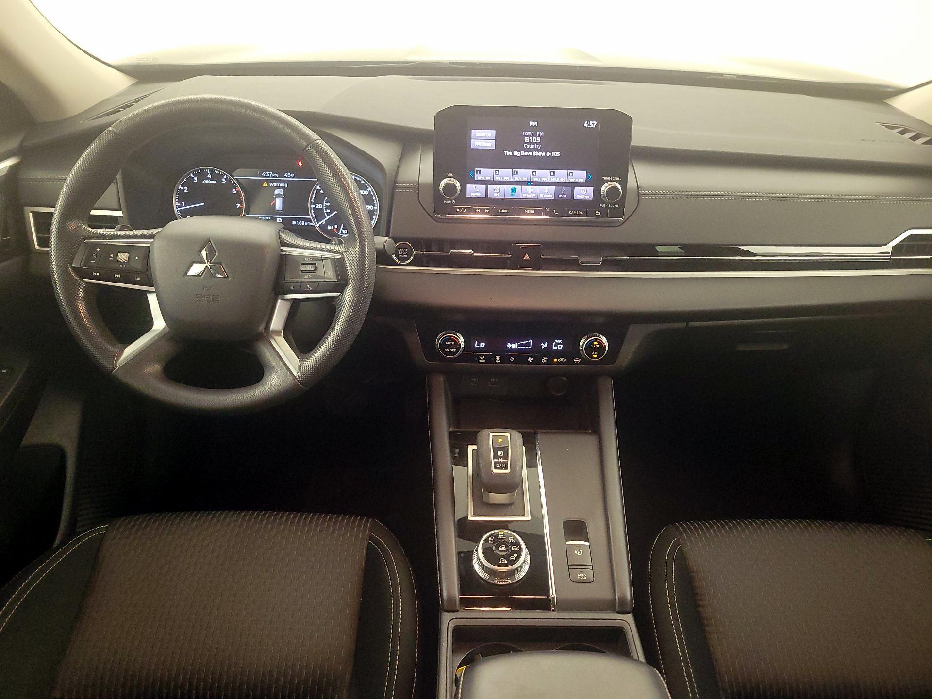 Thumbnail: 2022 Mitsubishi Outlander - 9