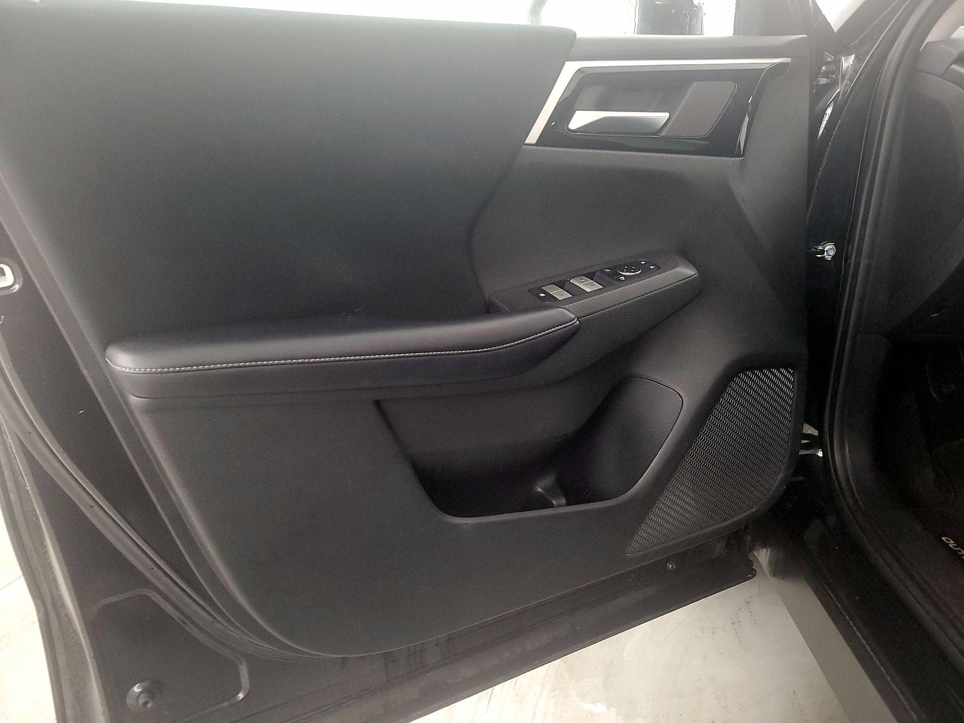 Thumbnail: 2022 Mitsubishi Outlander - 12