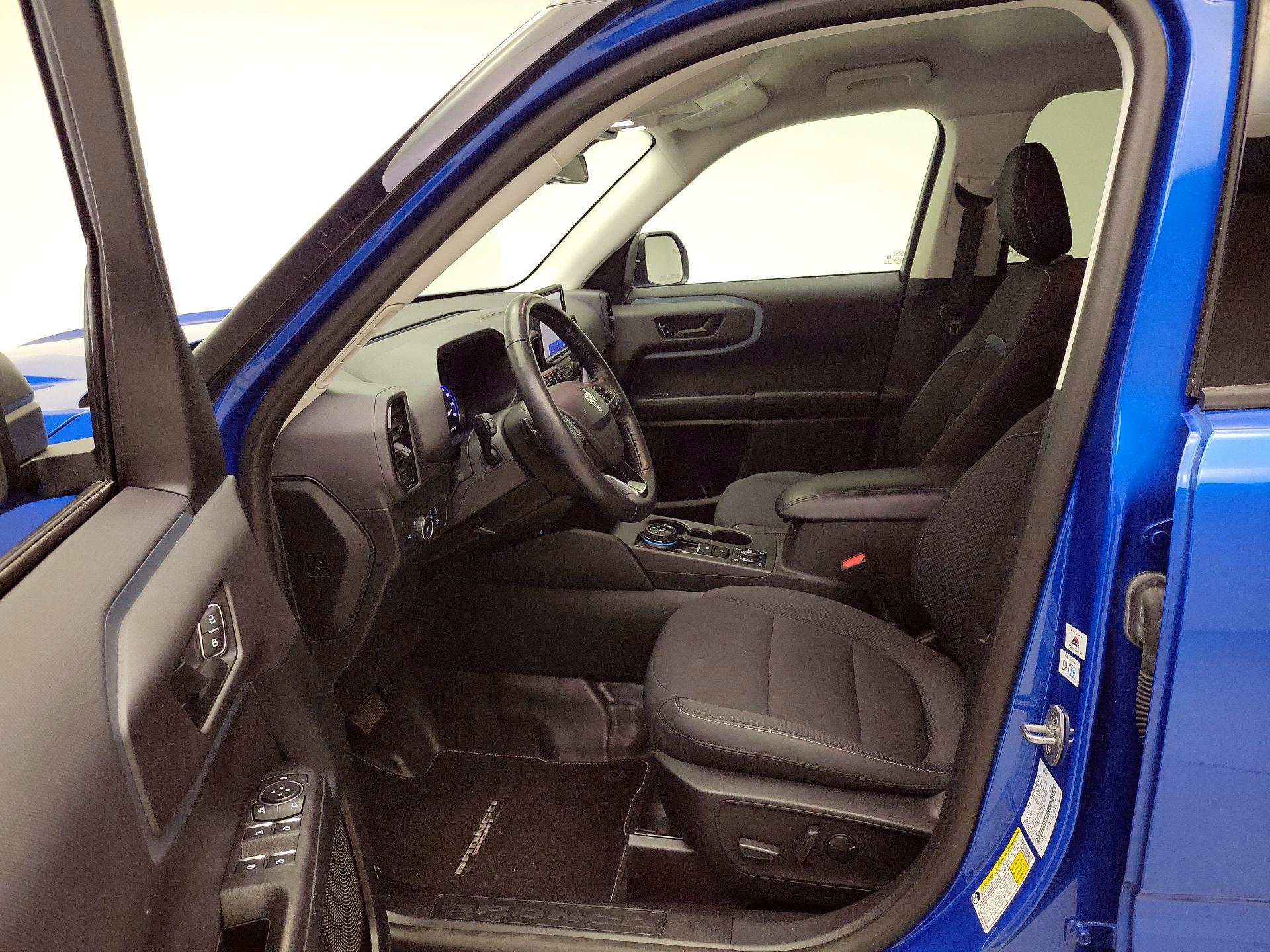 Thumbnail: 2022 Ford Bronco Sport - 11