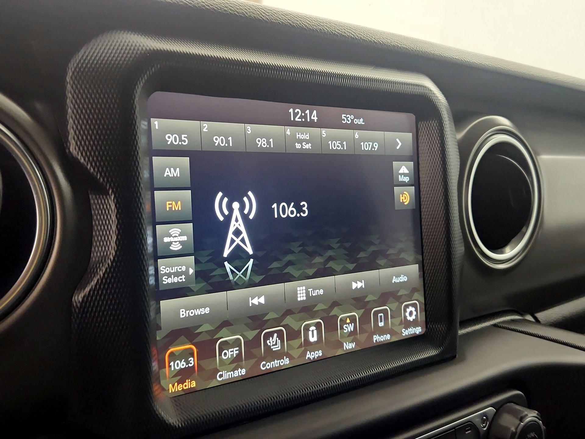 Thumbnail: 2023 Jeep Wrangler - 16