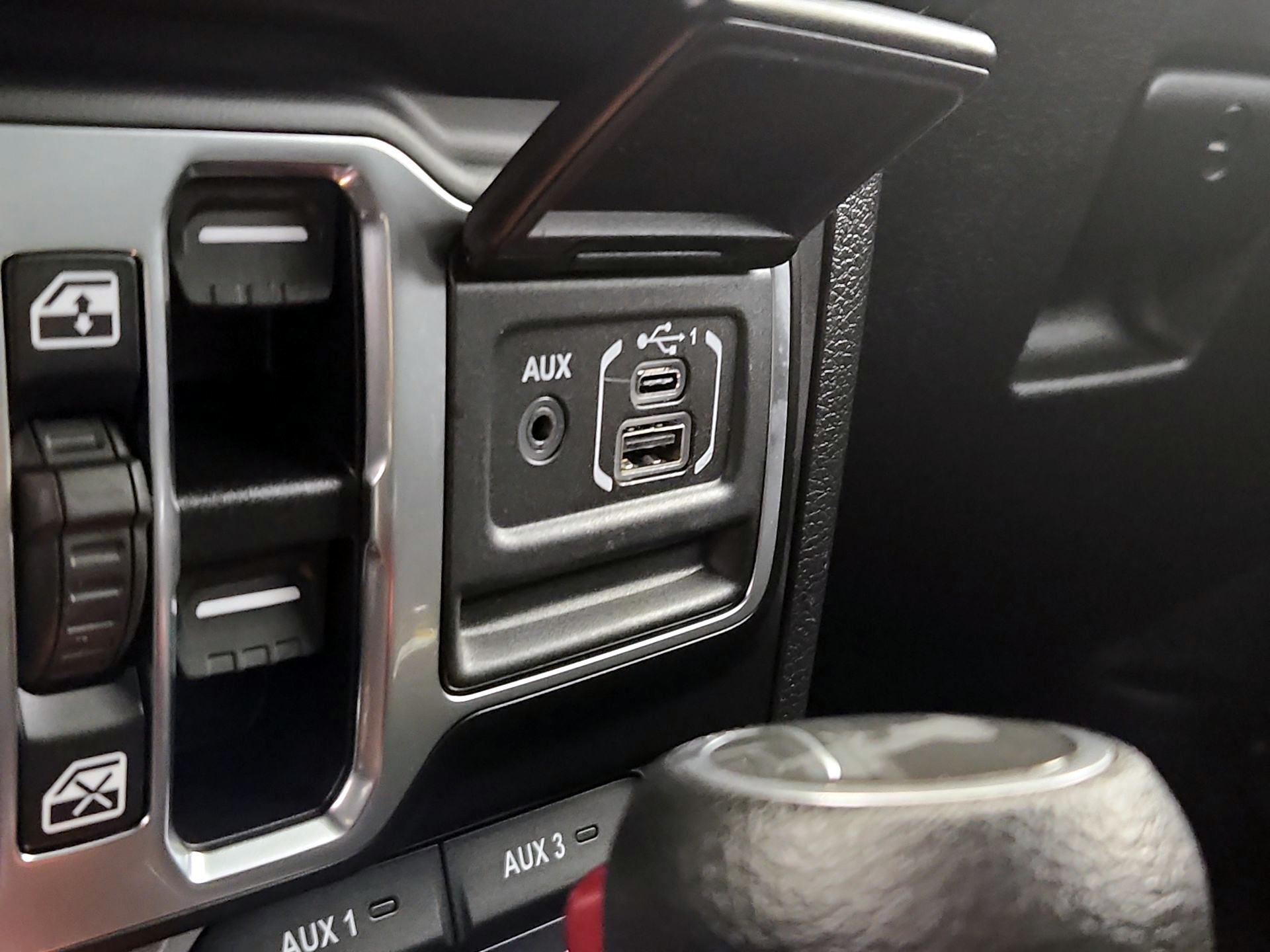 Thumbnail: 2023 Jeep Wrangler - 19