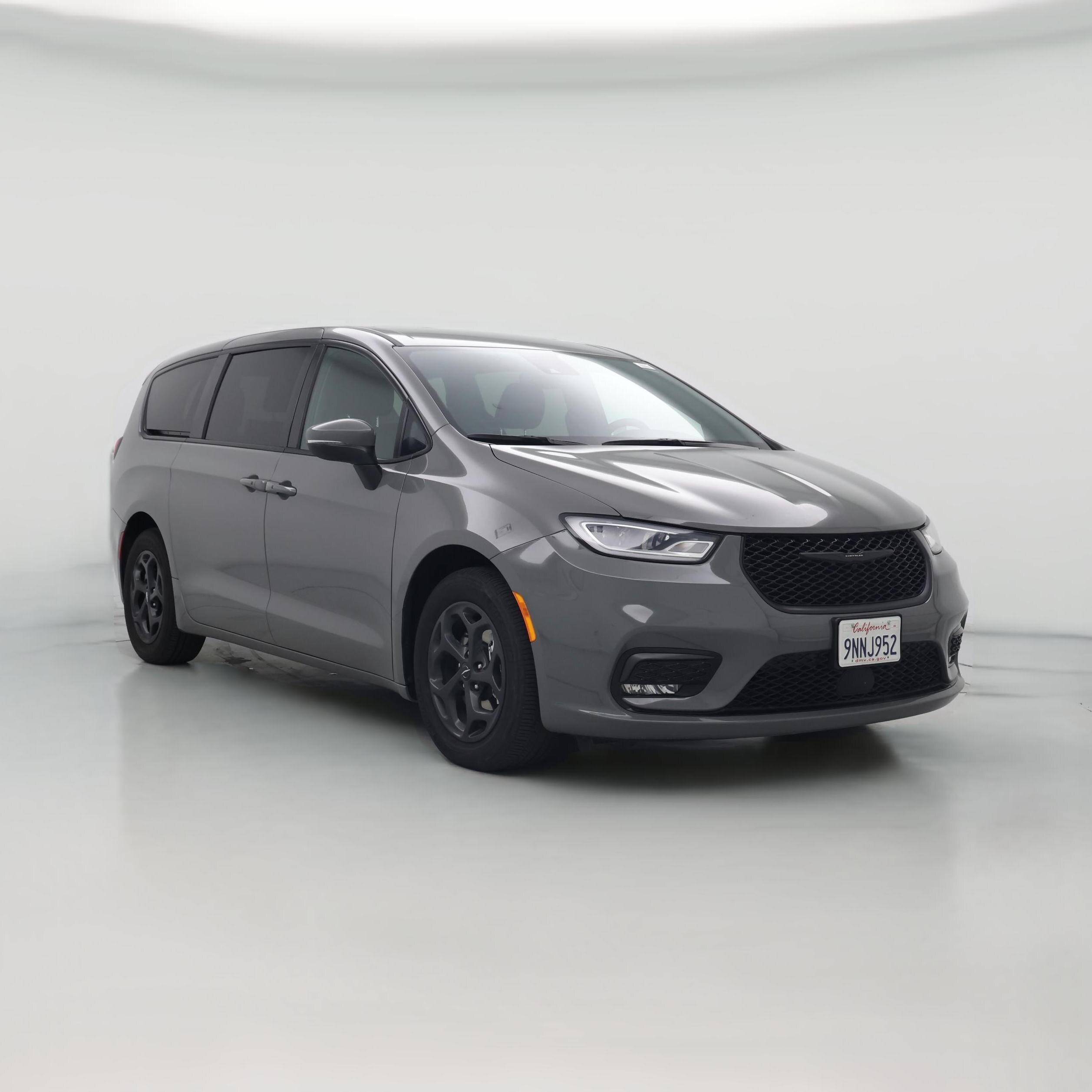 Thumbnail: 2023 Chrysler Pacifica - 1