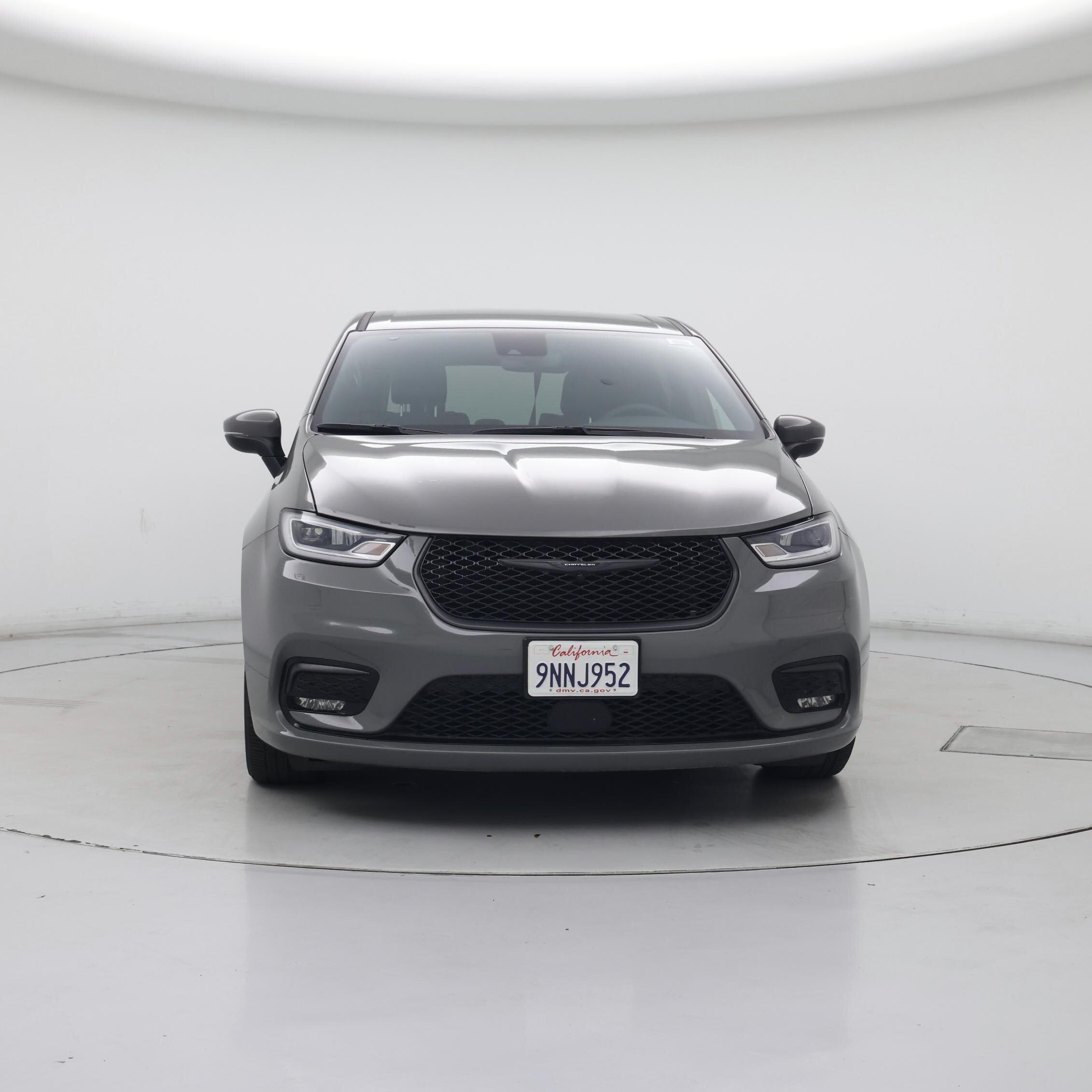 Thumbnail: 2023 Chrysler Pacifica - 5