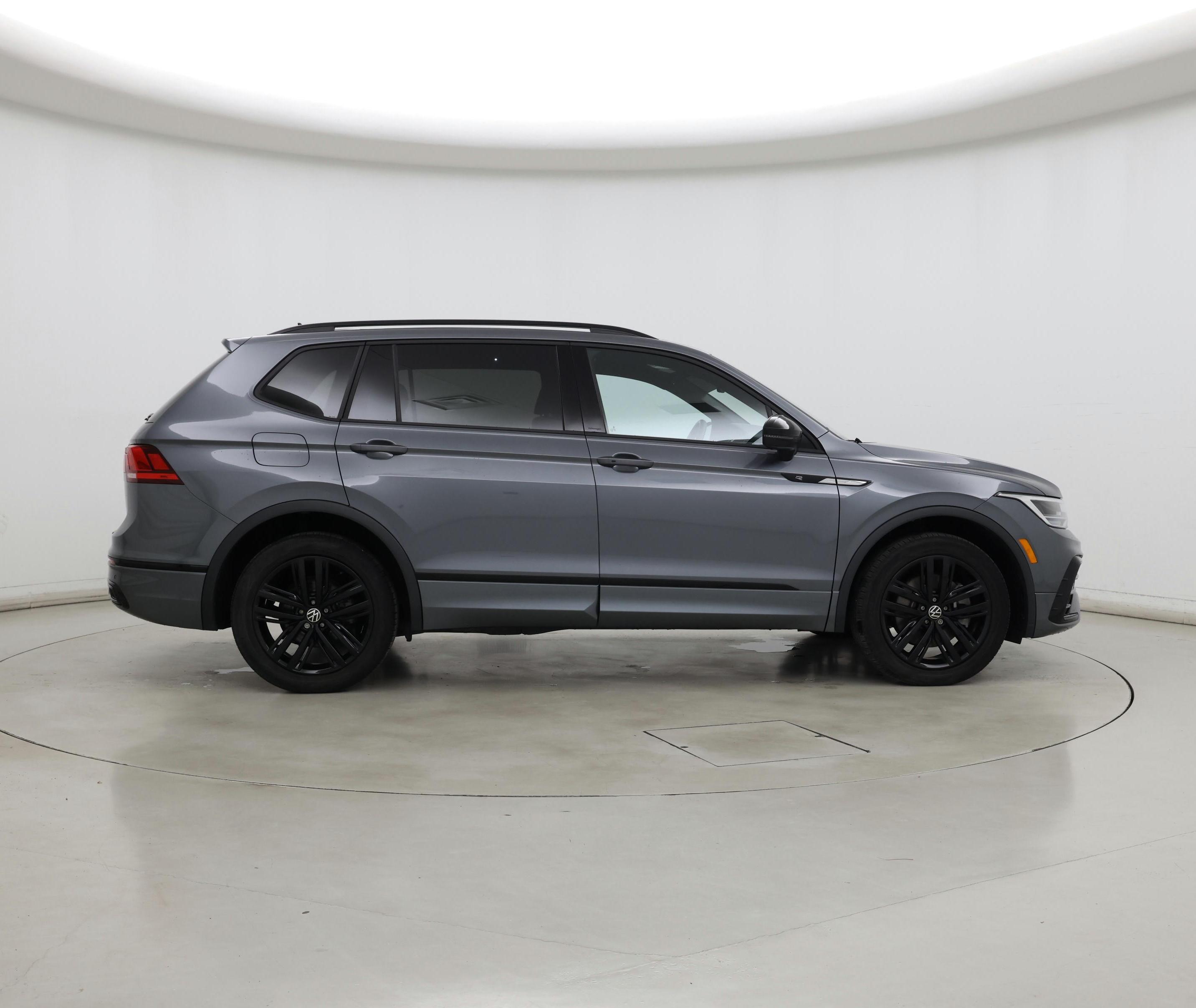 Thumbnail: 2022 Volkswagen Tiguan - 7