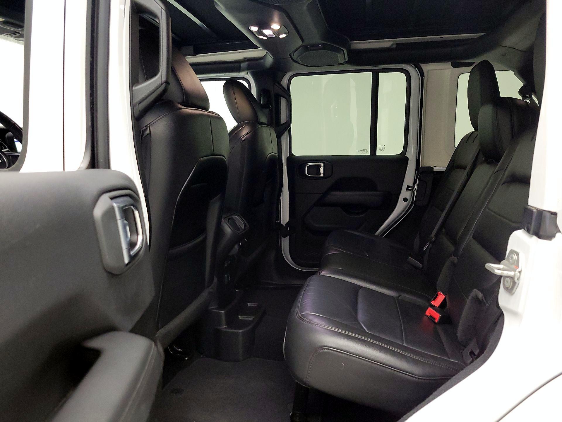 Thumbnail: 2023 Jeep Wrangler - 20