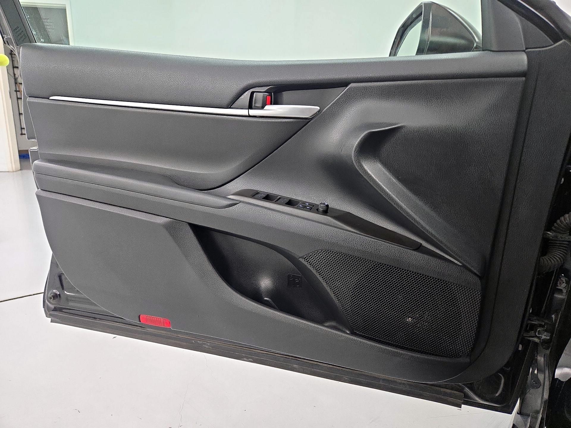 Thumbnail: 2023 Toyota Camry - 12