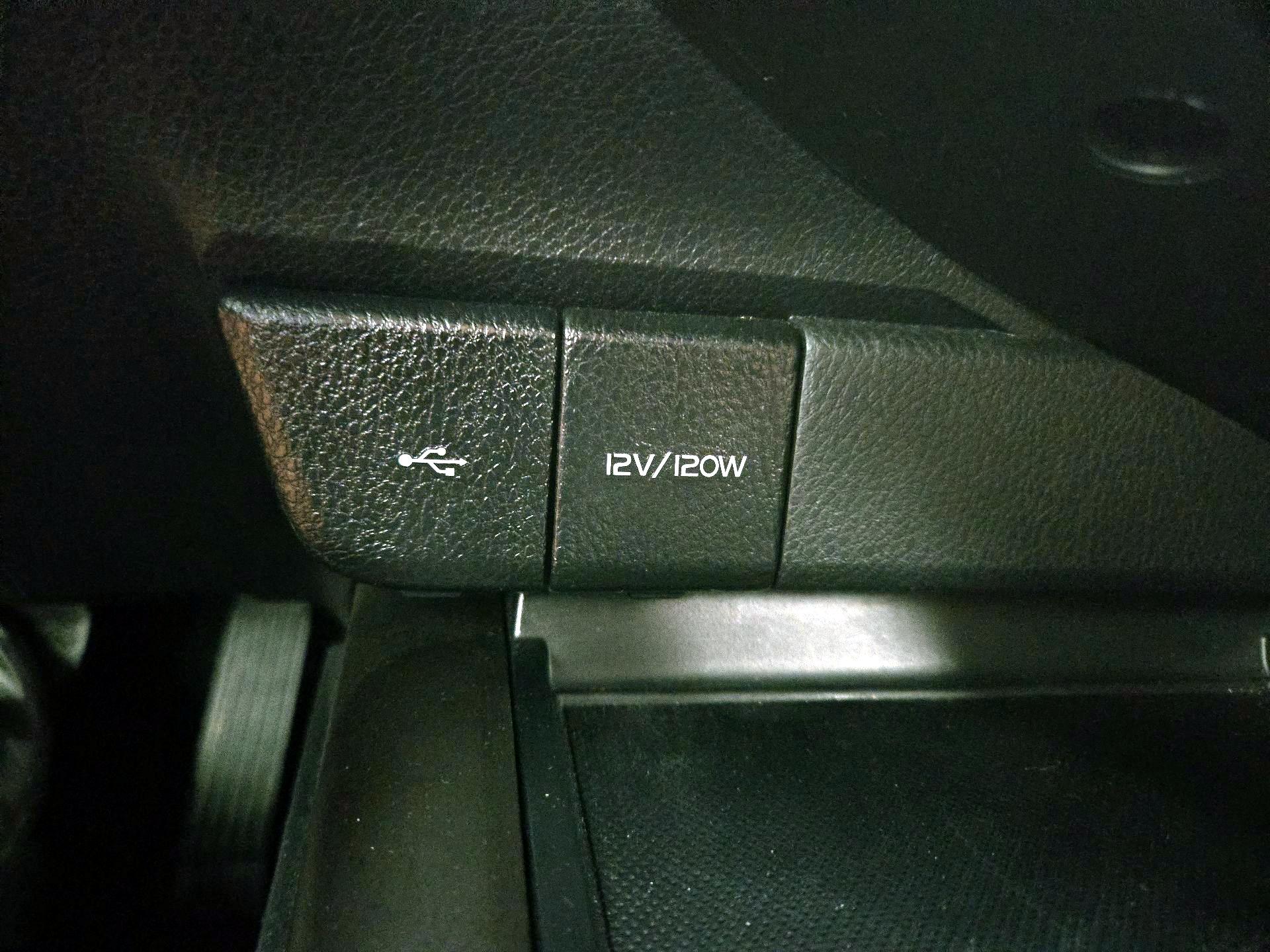 Thumbnail: 2023 Toyota Camry - 18