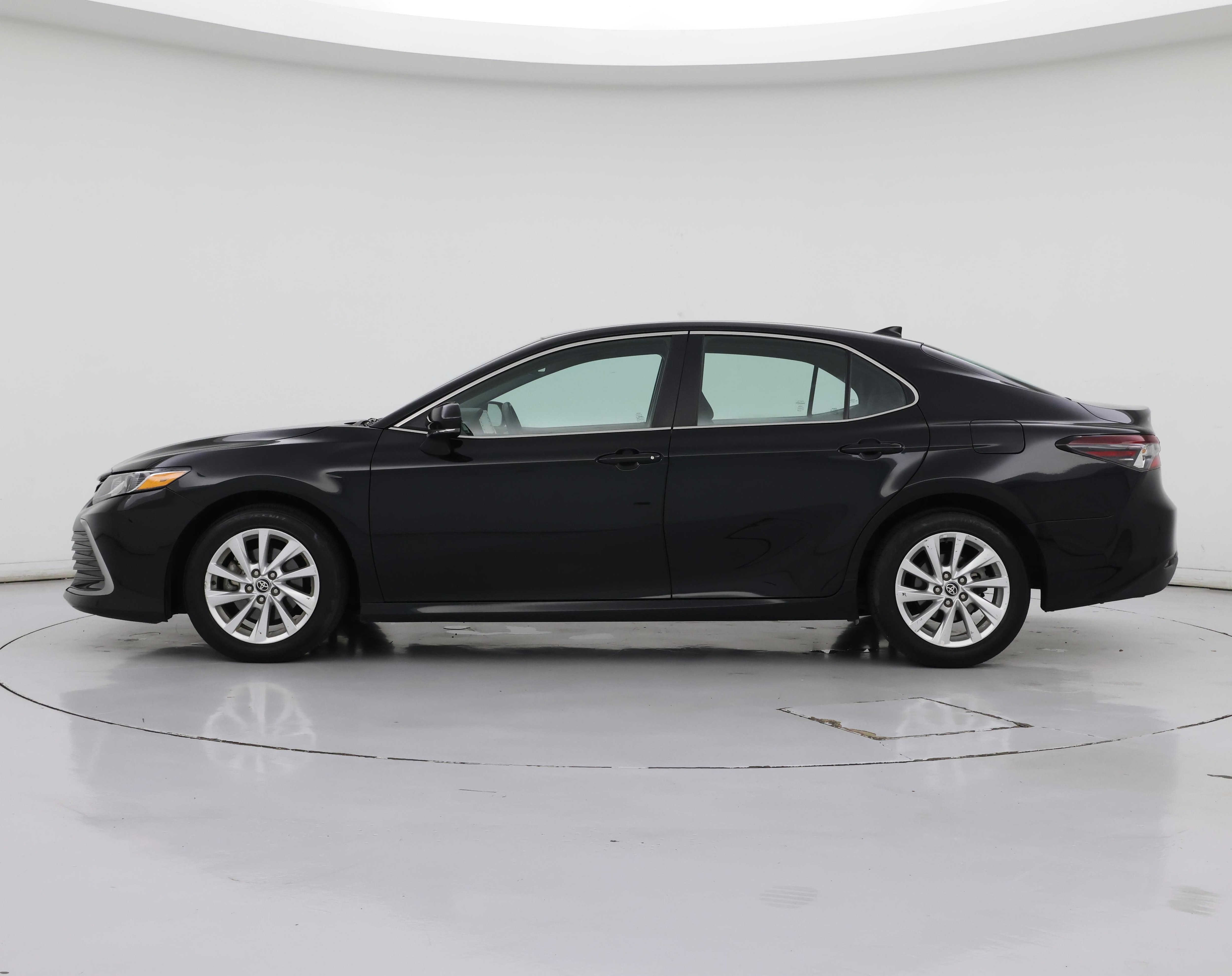 Thumbnail: 2023 Toyota Camry - 3