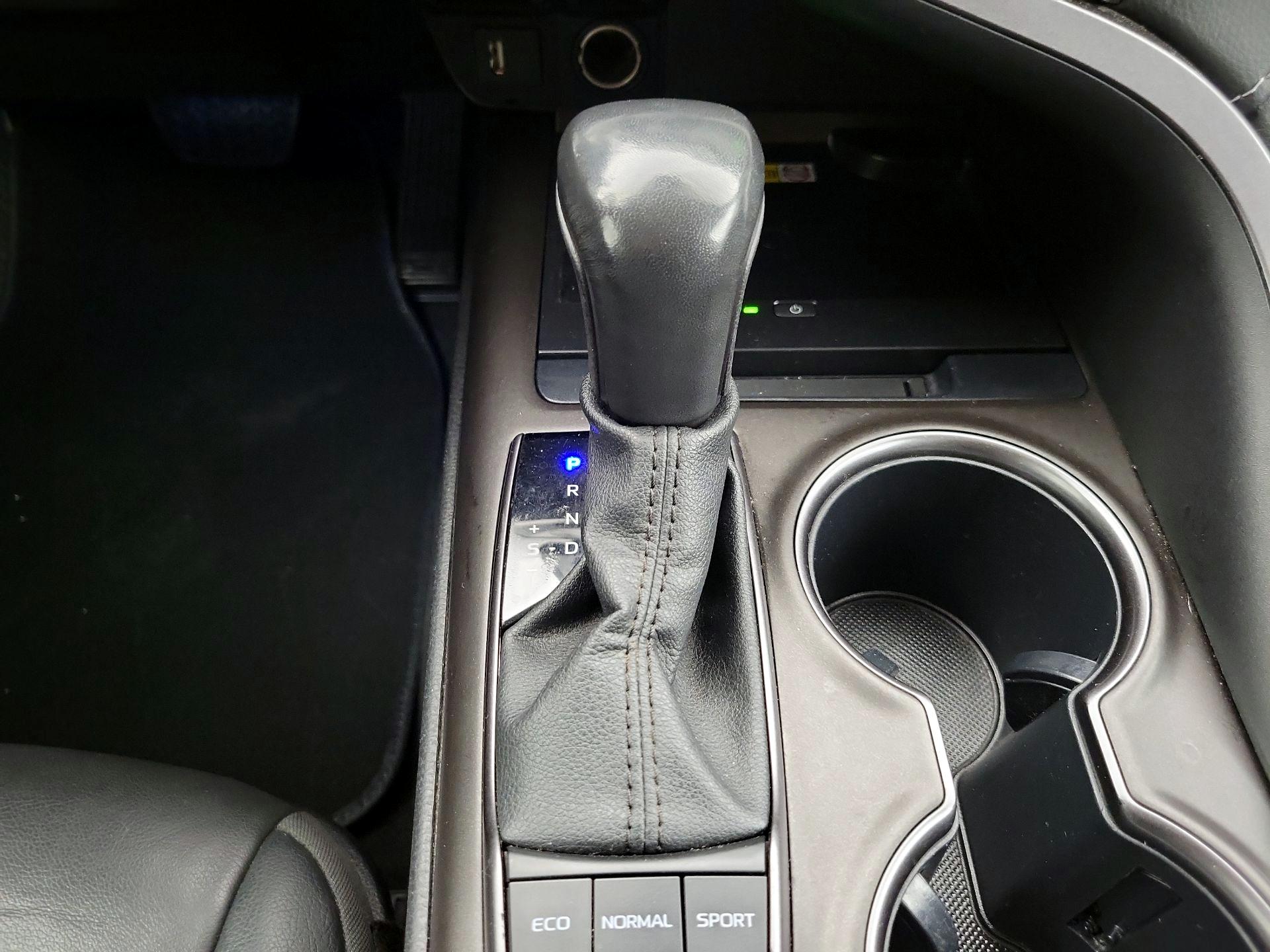 Thumbnail: 2023 Toyota Camry - 17