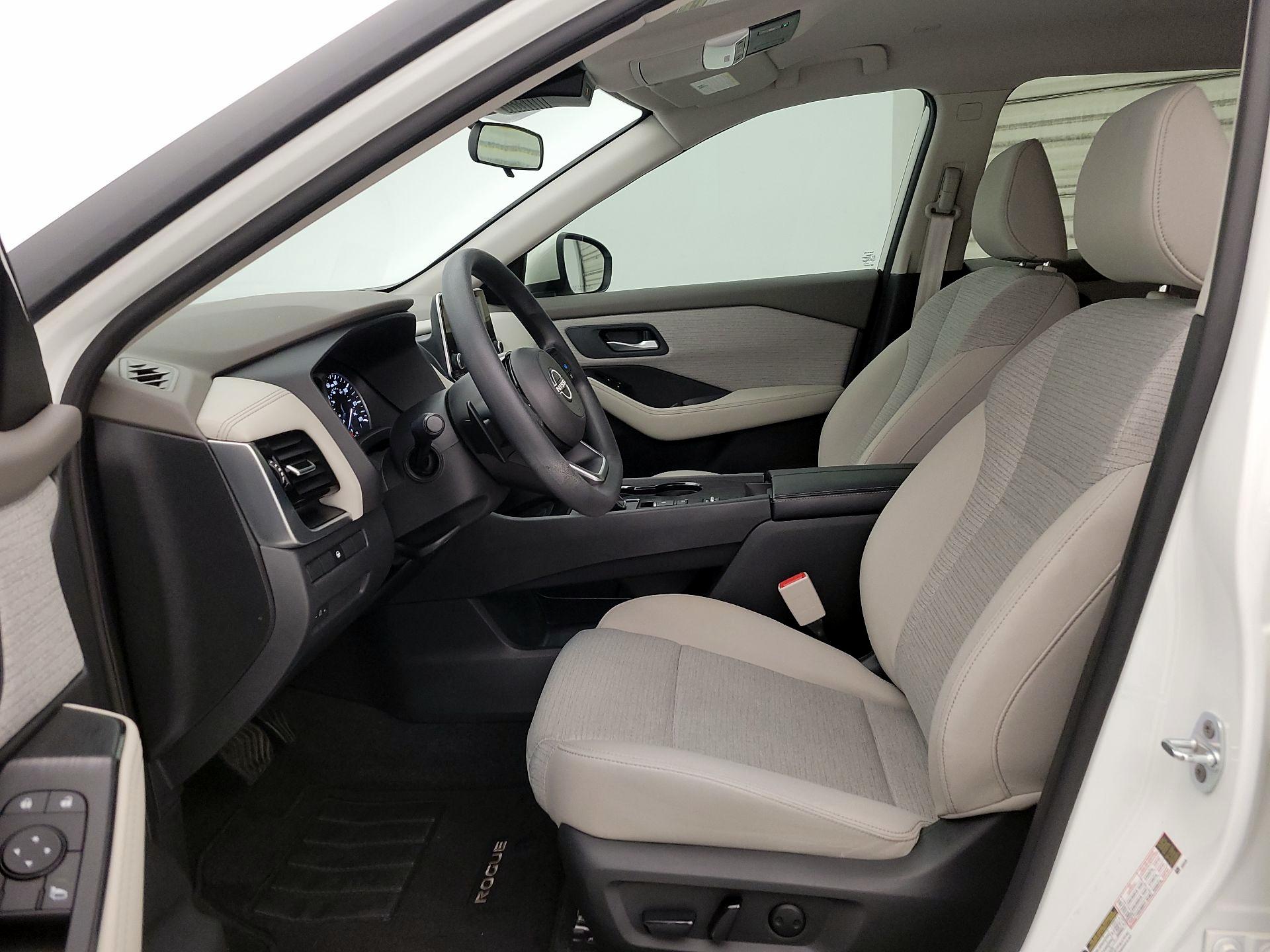 Thumbnail: 2023 Nissan Rogue - 11