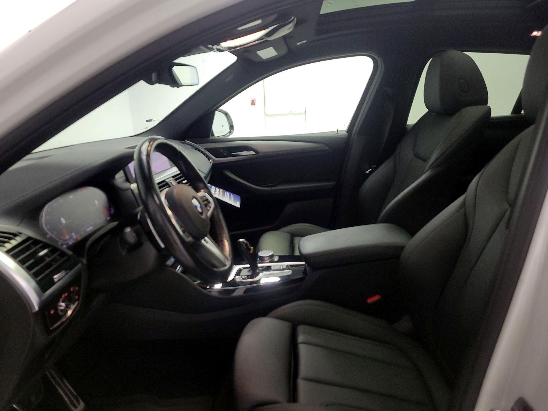 Thumbnail: 2021 BMW X4 - 11