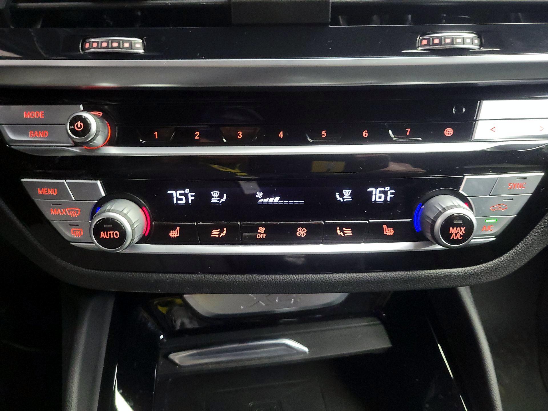 Thumbnail: 2021 BMW X4 - 17