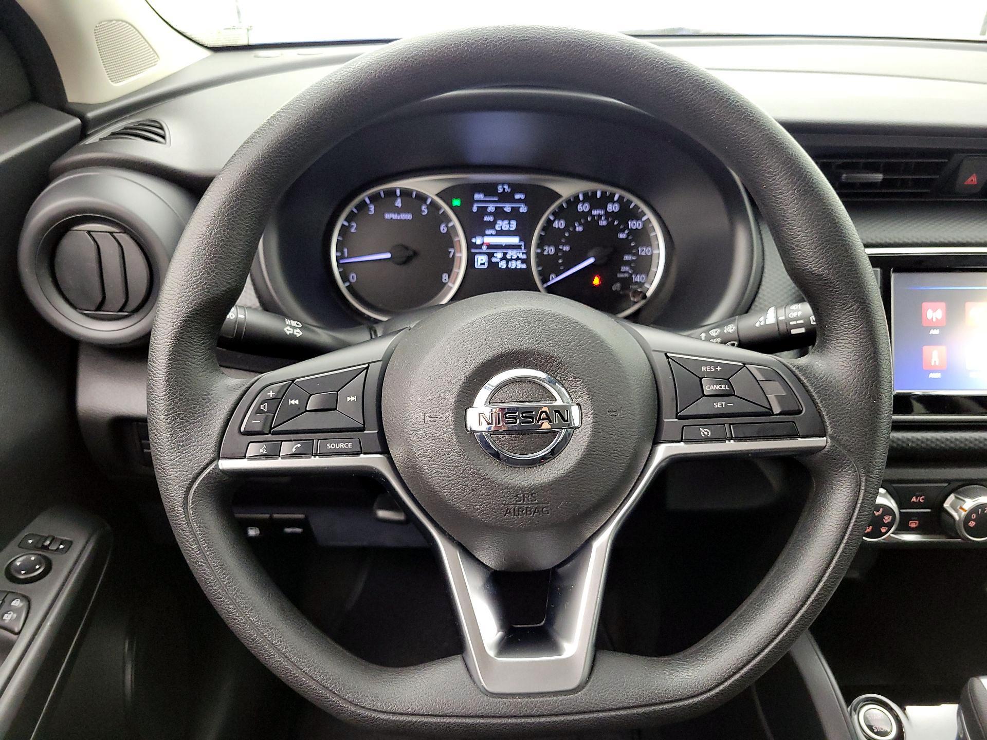 Thumbnail: 2021 Nissan Kicks - 10