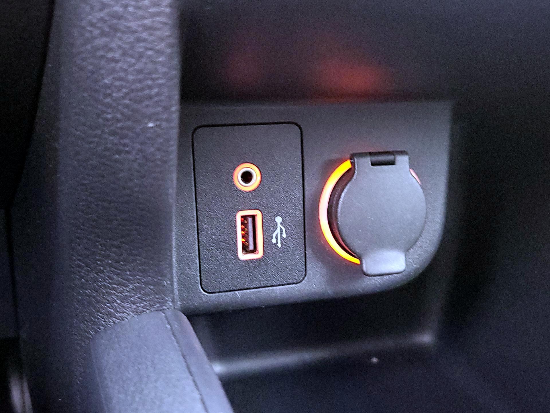 Thumbnail: 2021 Nissan Kicks - 18