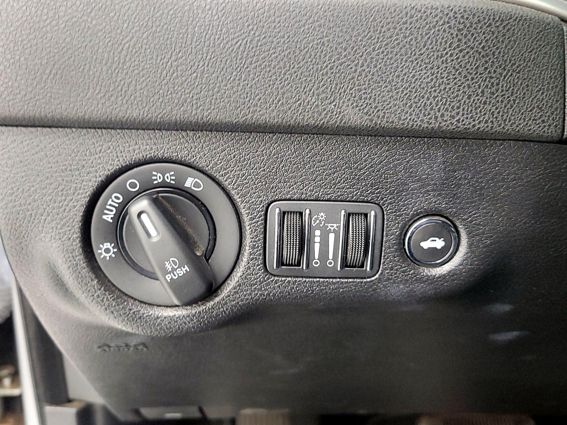 Thumbnail: 2022 Dodge Charger - 13