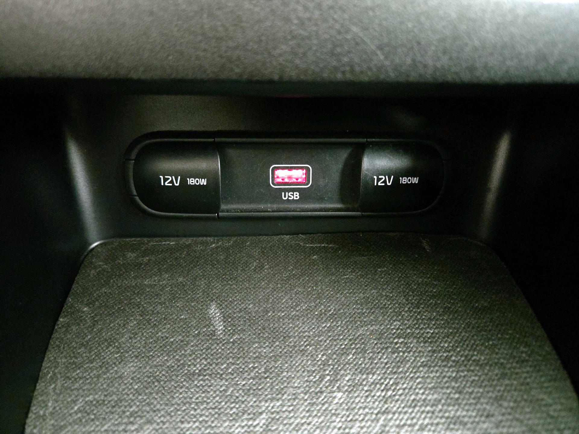 Thumbnail: 2023 Kia Forte - 18