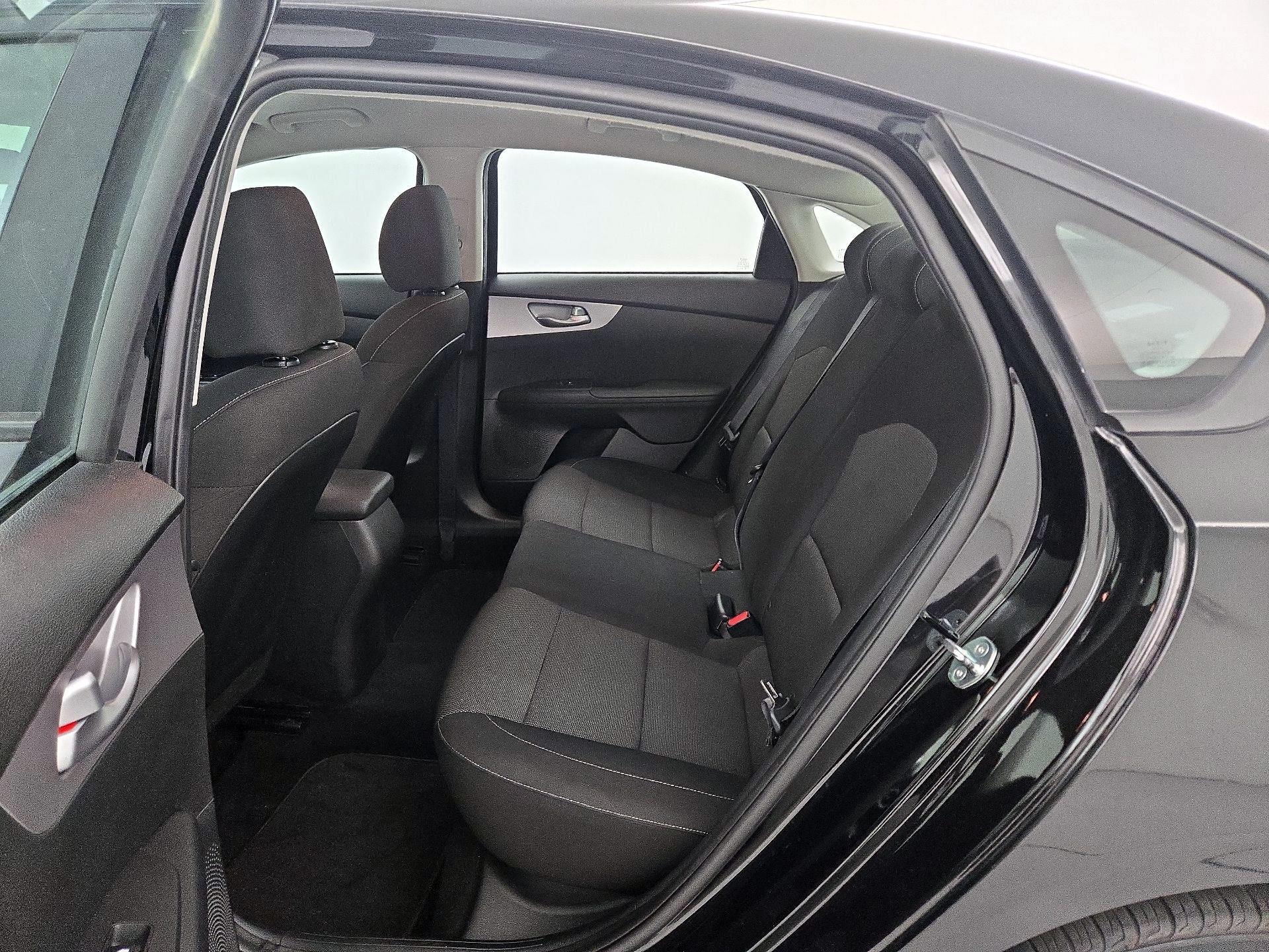 Thumbnail: 2023 Kia Forte - 19