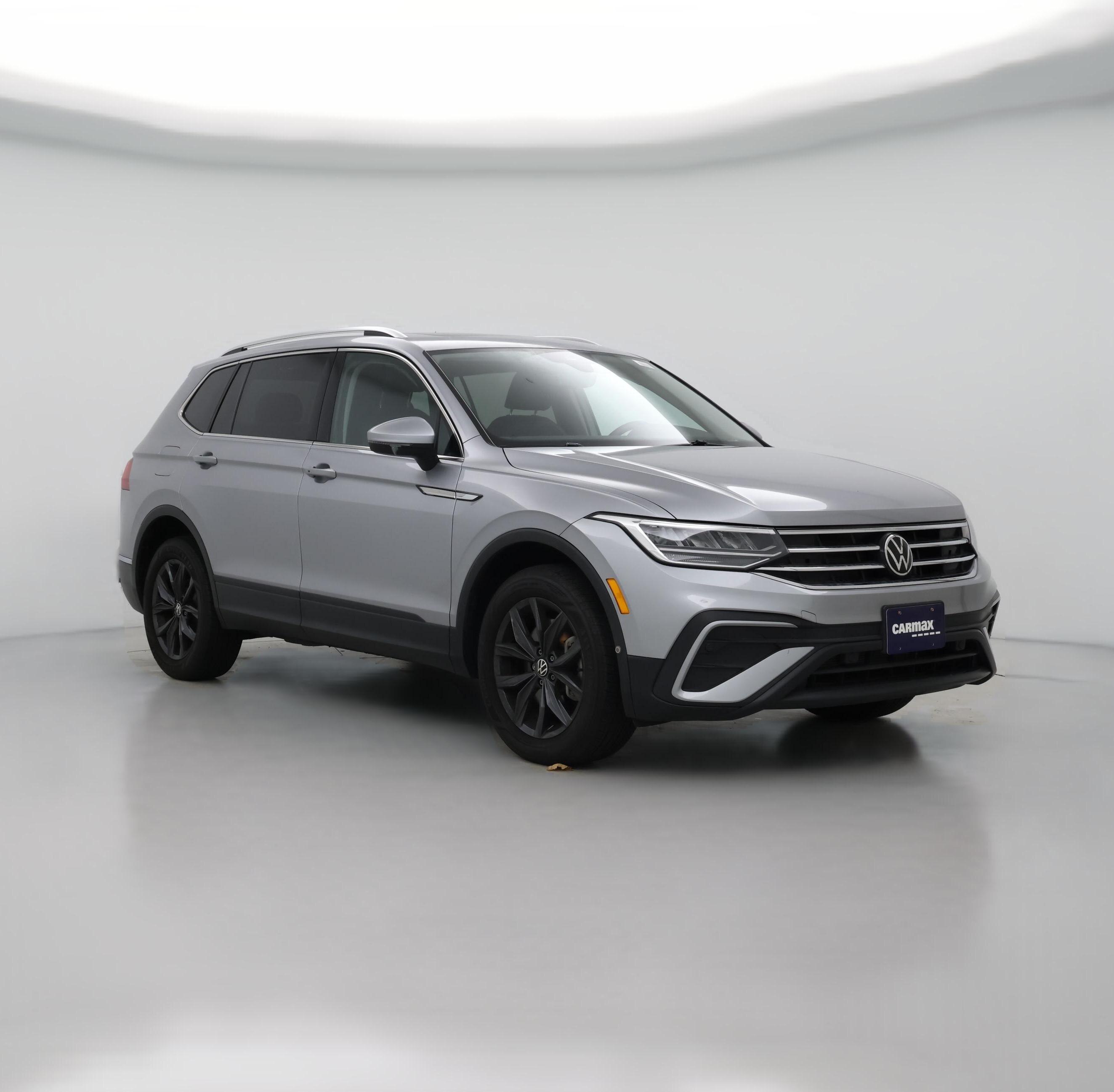 Thumbnail: 2022 Volkswagen Tiguan - 1