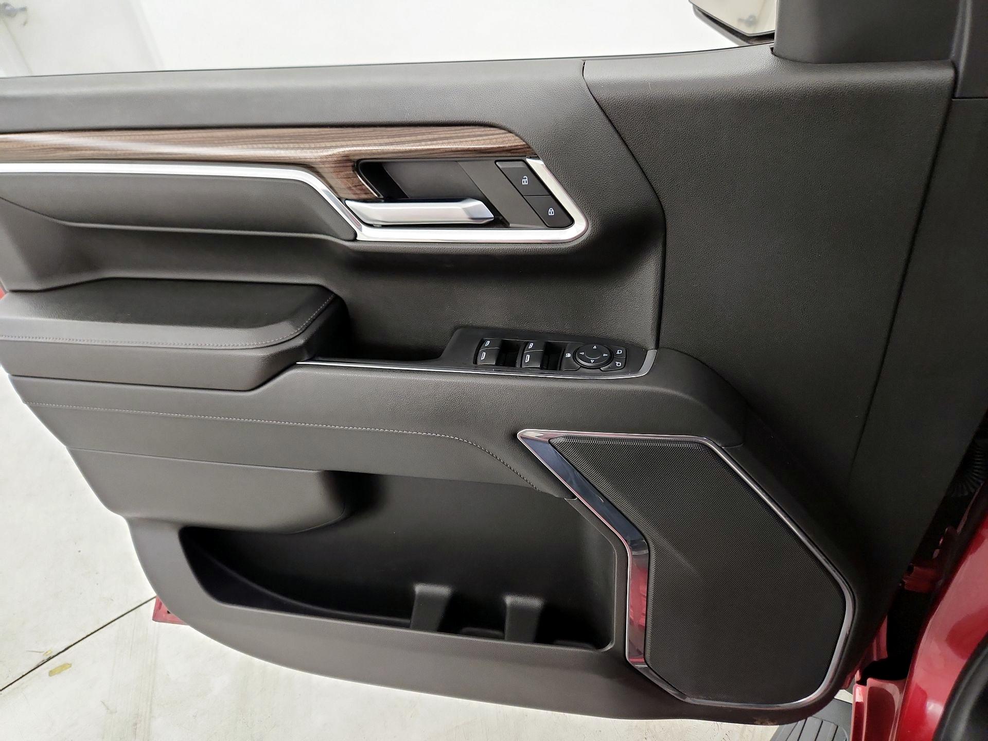 Thumbnail: 2023 Chevrolet Silverado 1500 - 12