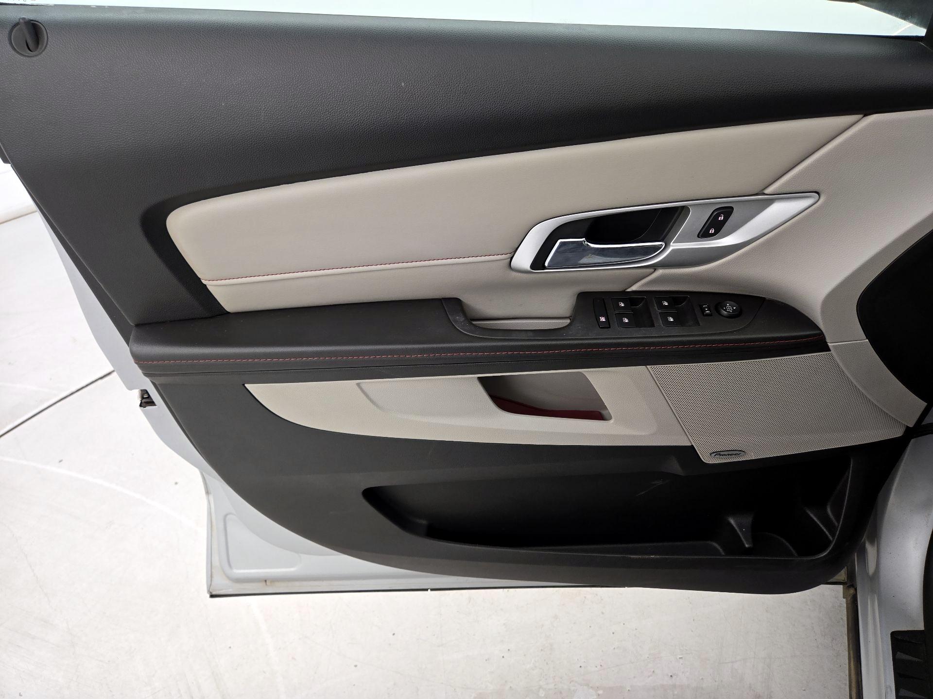 Thumbnail: 2014 GMC Terrain - 12