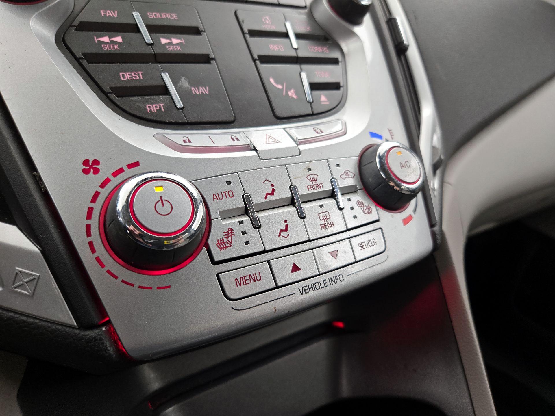 Thumbnail: 2014 GMC Terrain - 15