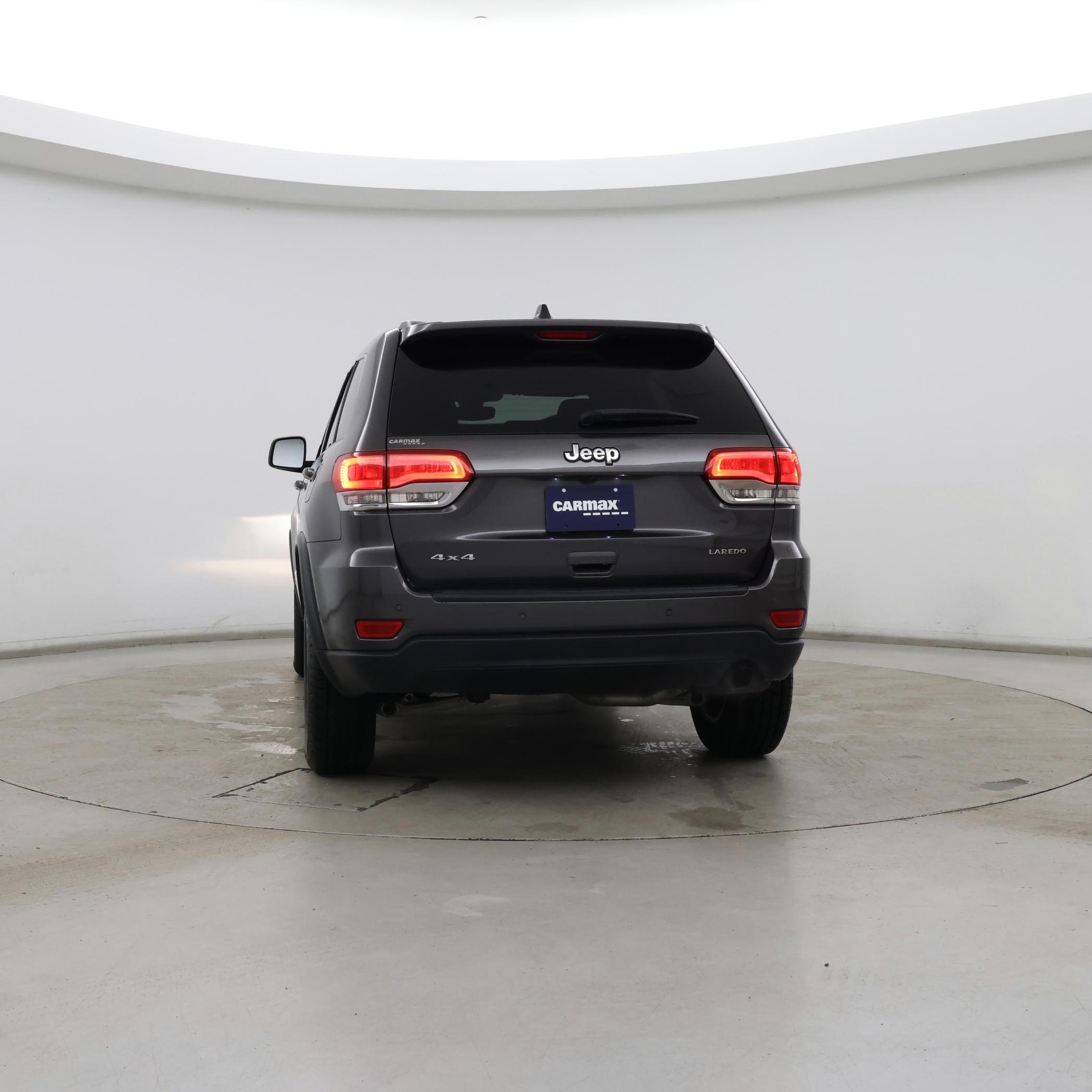 Thumbnail: 2017 Jeep Grand Cherokee - 6