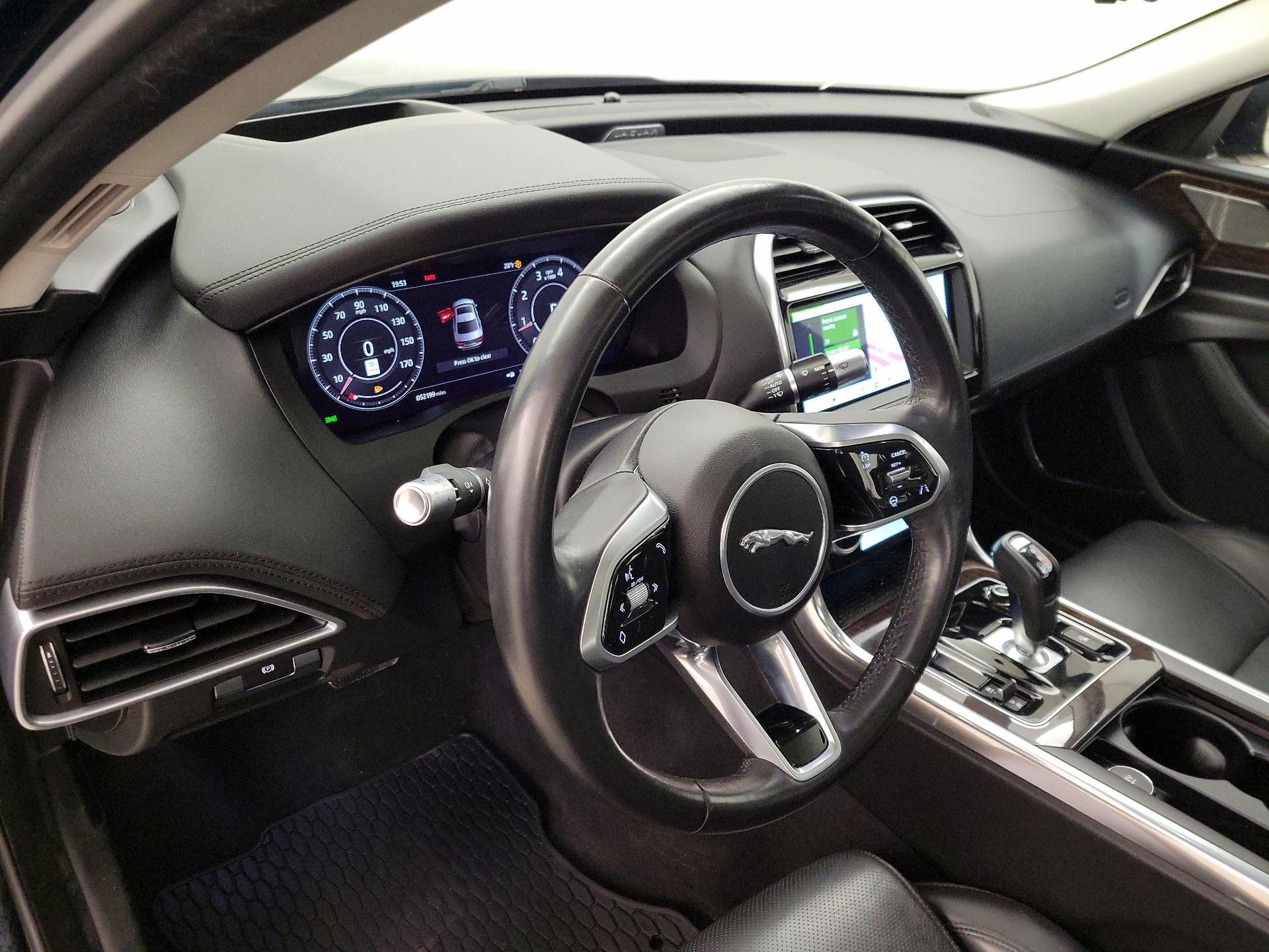 Thumbnail: 2020 Jaguar XE - 9