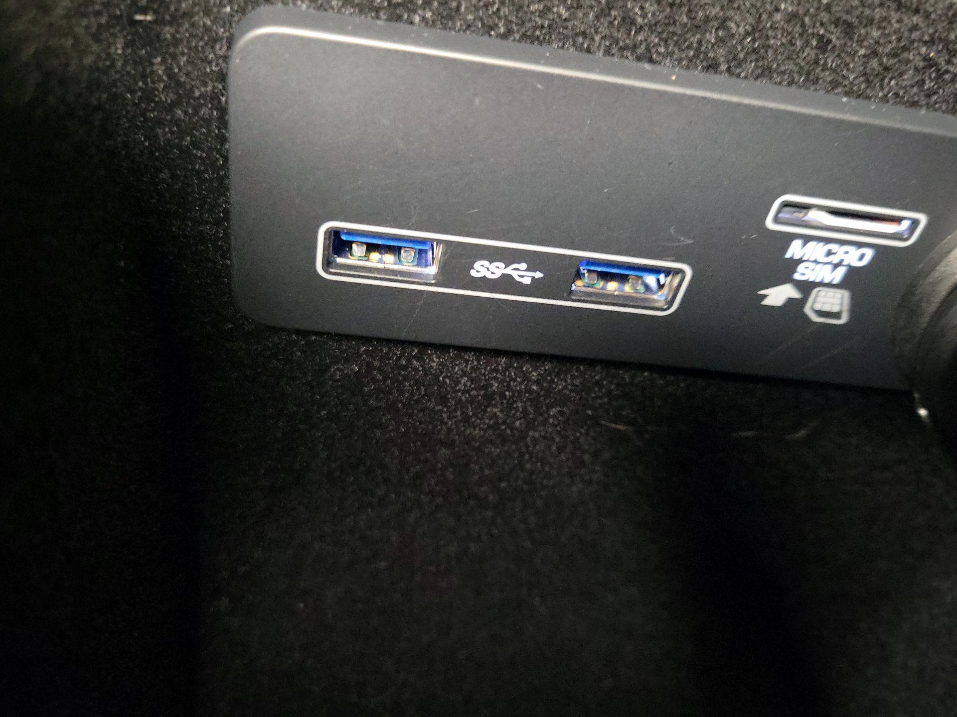 Thumbnail: 2020 Jaguar XE - 19