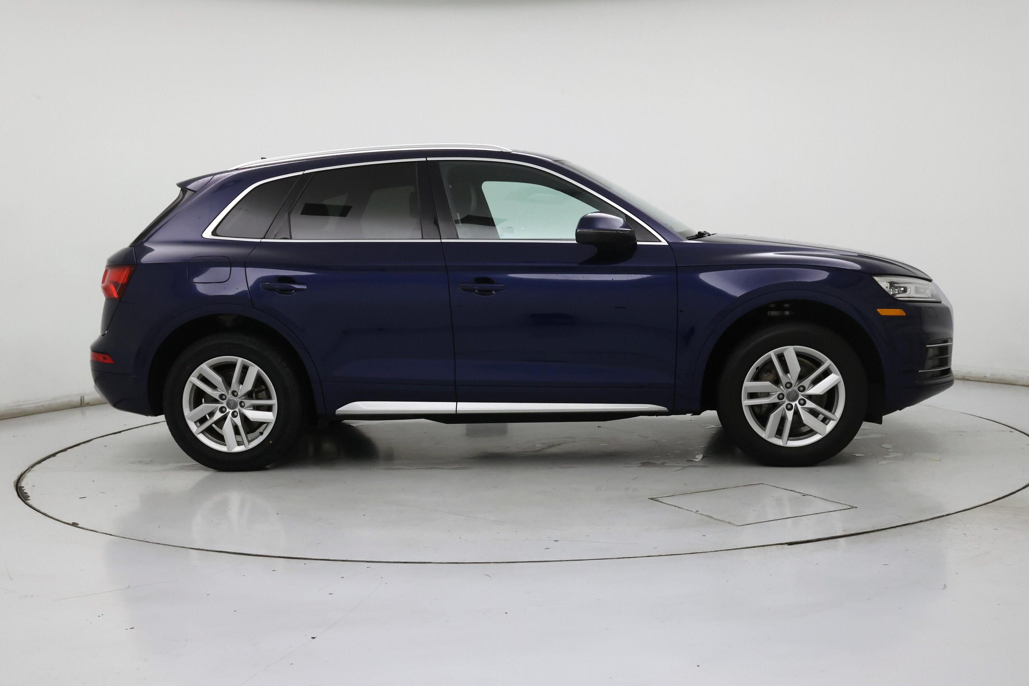Thumbnail: 2020 Audi Q5 - 7