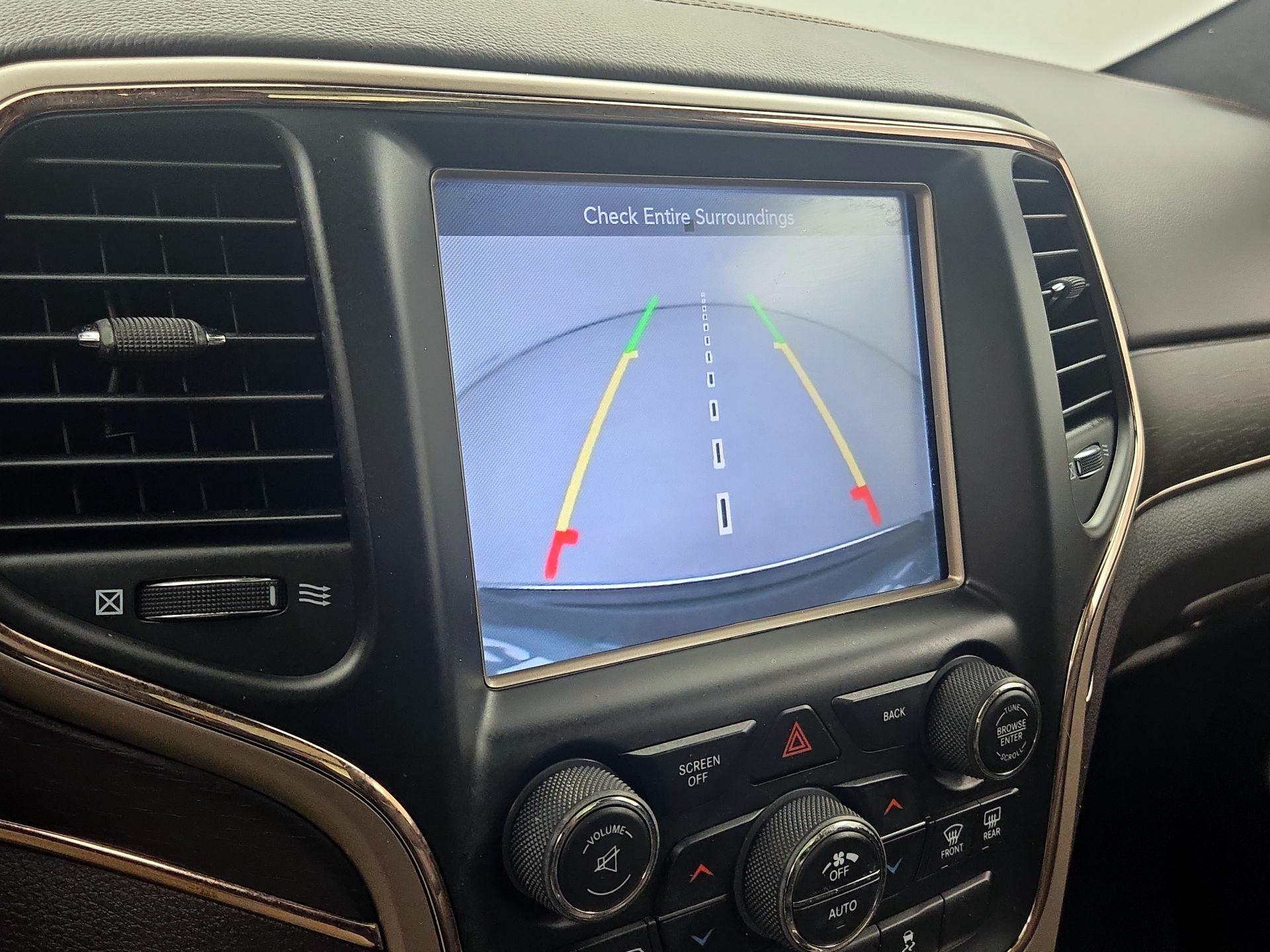 Thumbnail: 2014 Jeep Grand Cherokee - 15