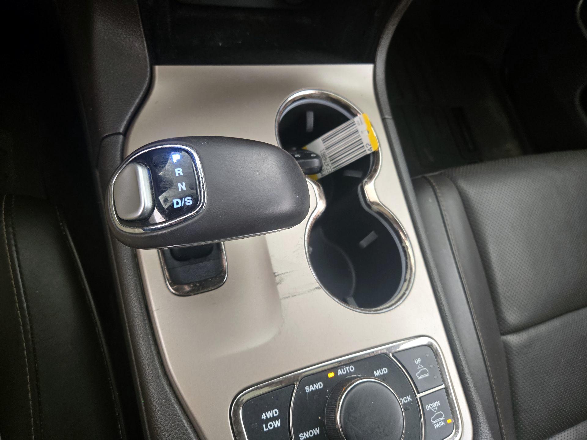 Thumbnail: 2014 Jeep Grand Cherokee - 18