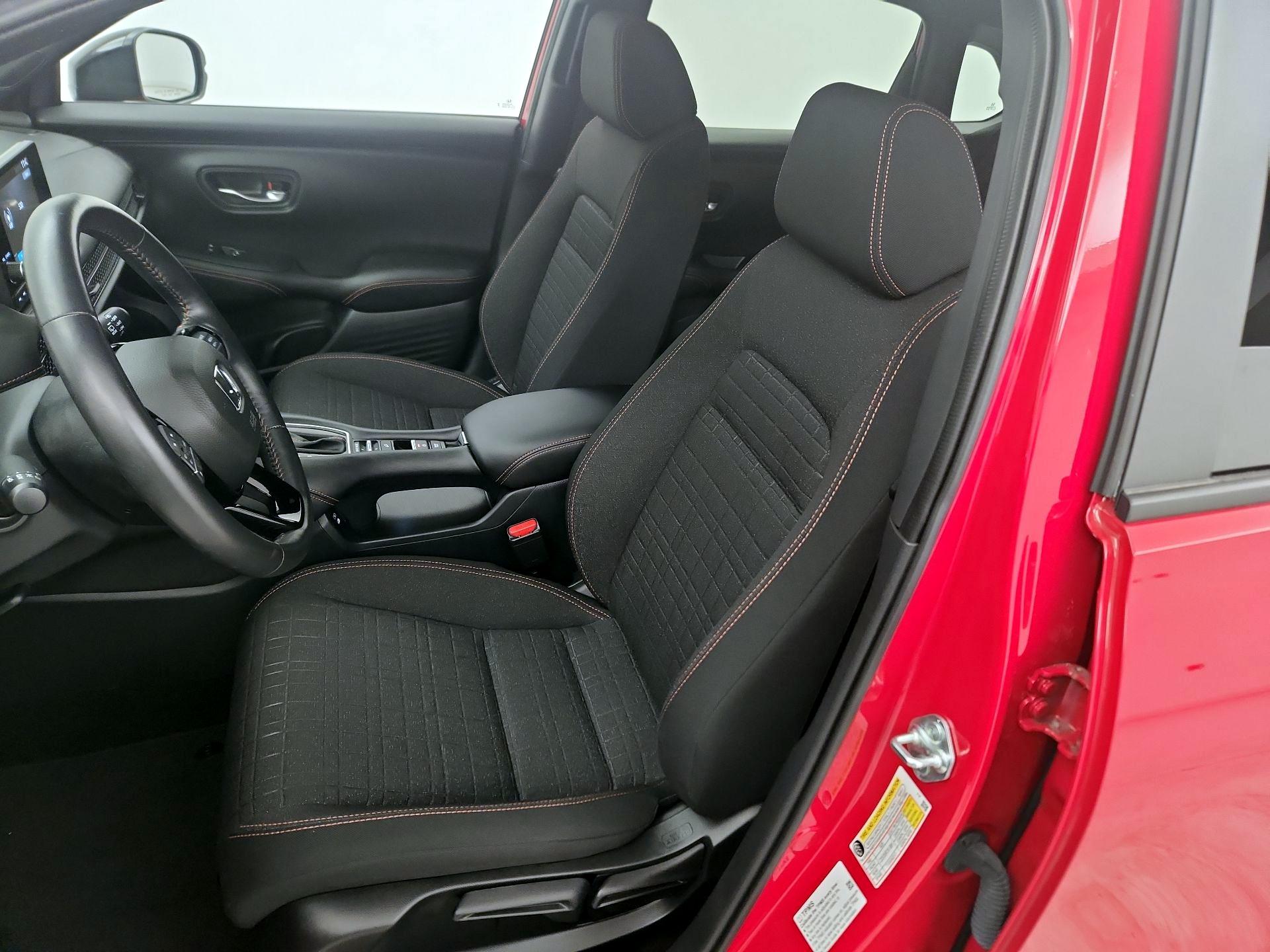 Thumbnail: 2025 Honda HR-V - 11