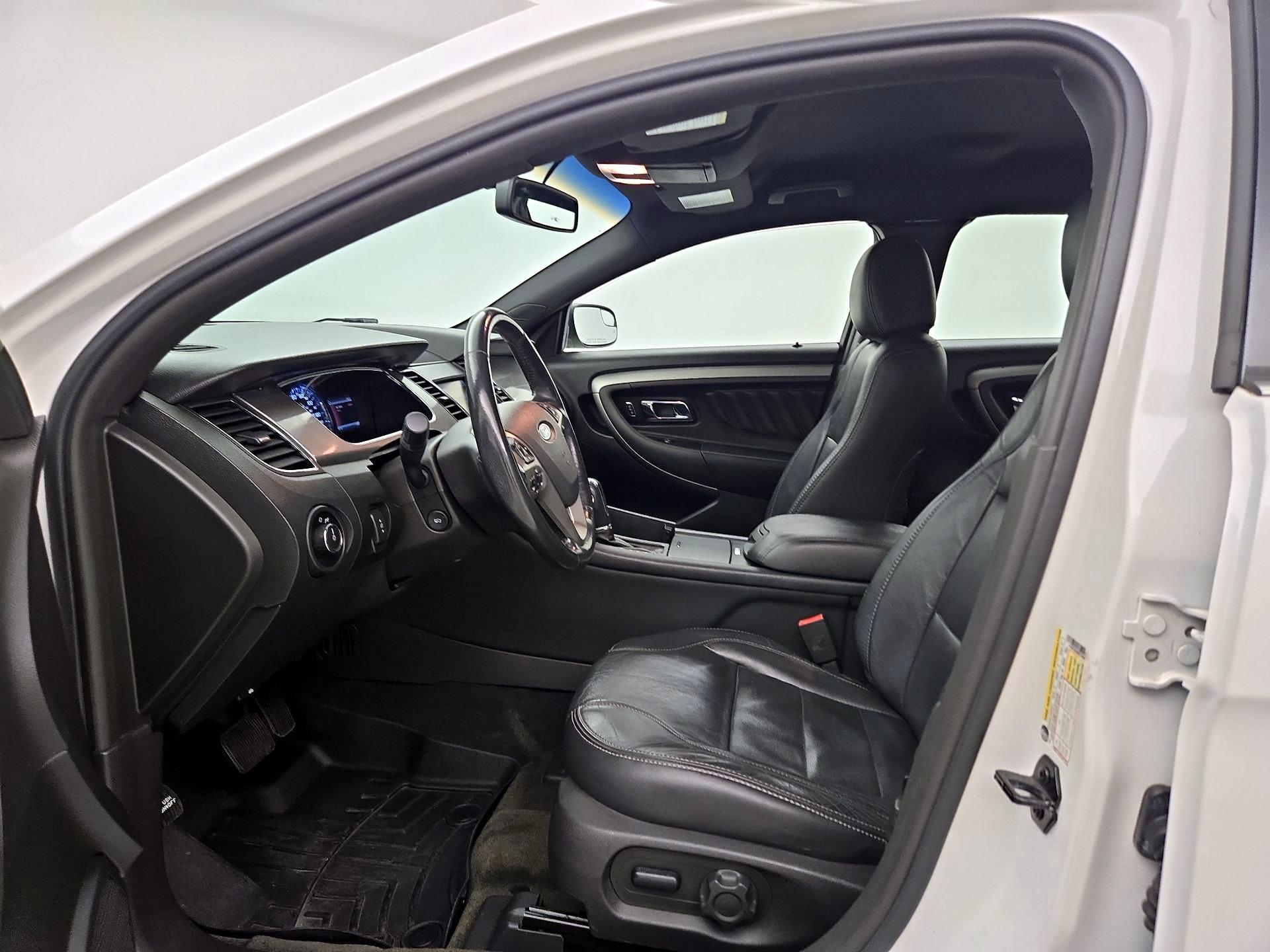 Thumbnail: 2014 Ford Taurus - 11