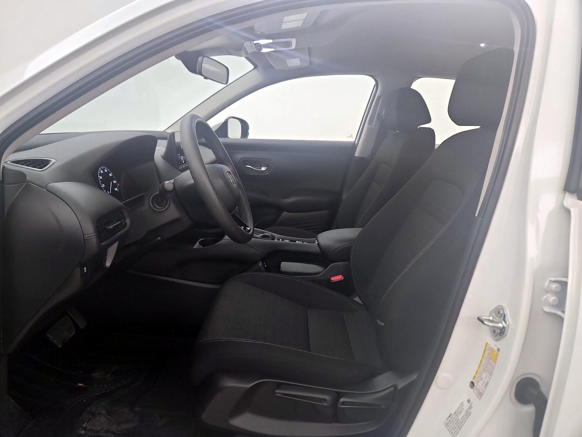 Thumbnail: 2025 Honda HR-V - 11