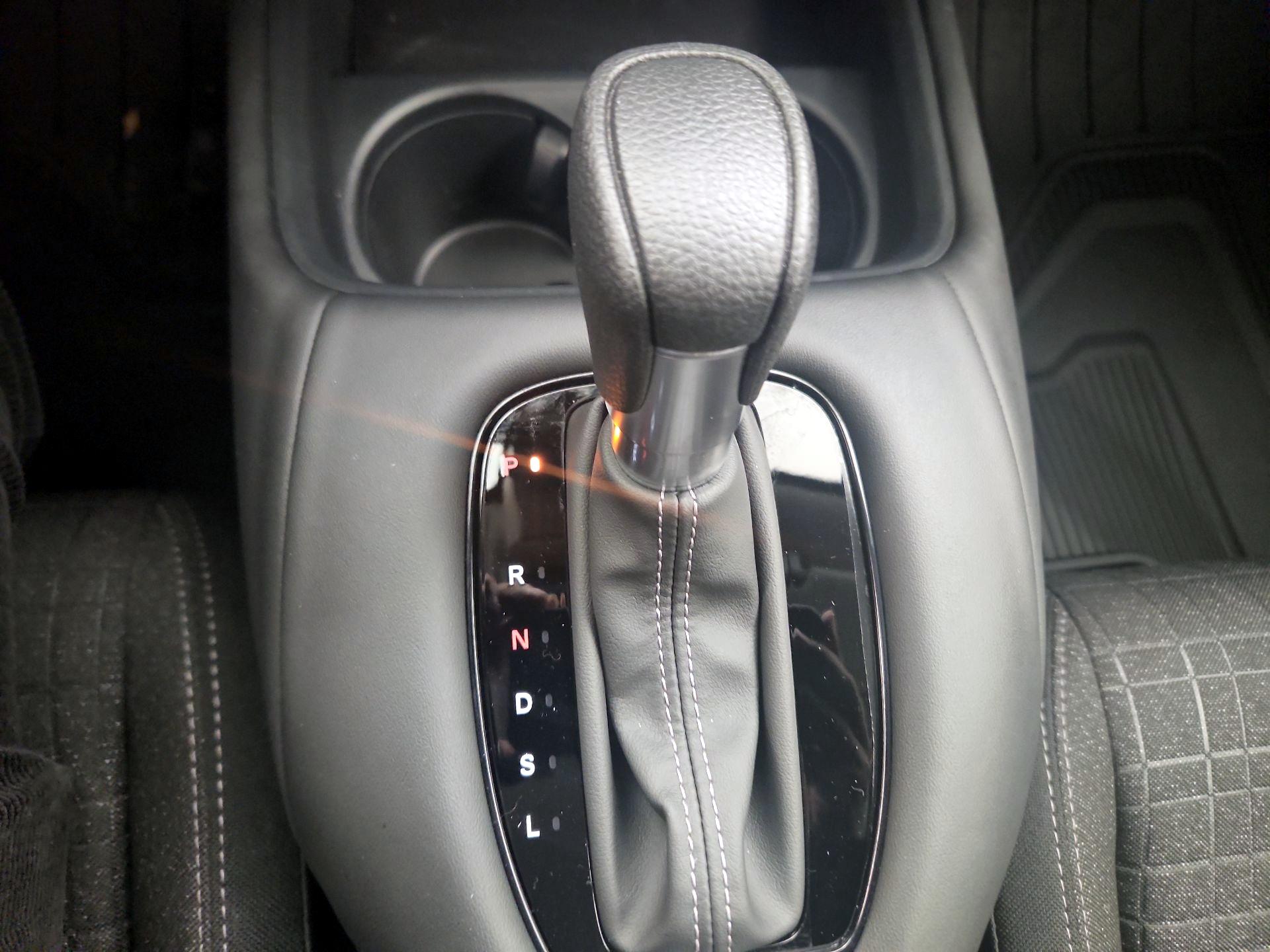 Thumbnail: 2025 Honda HR-V - 16