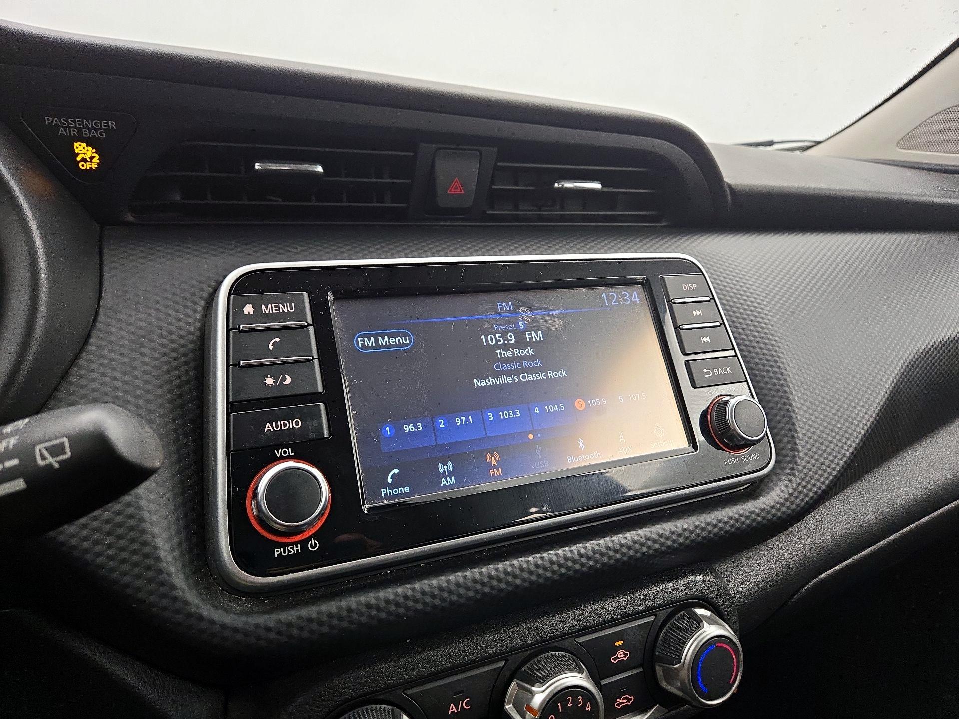 Thumbnail: 2023 Nissan Kicks - 15