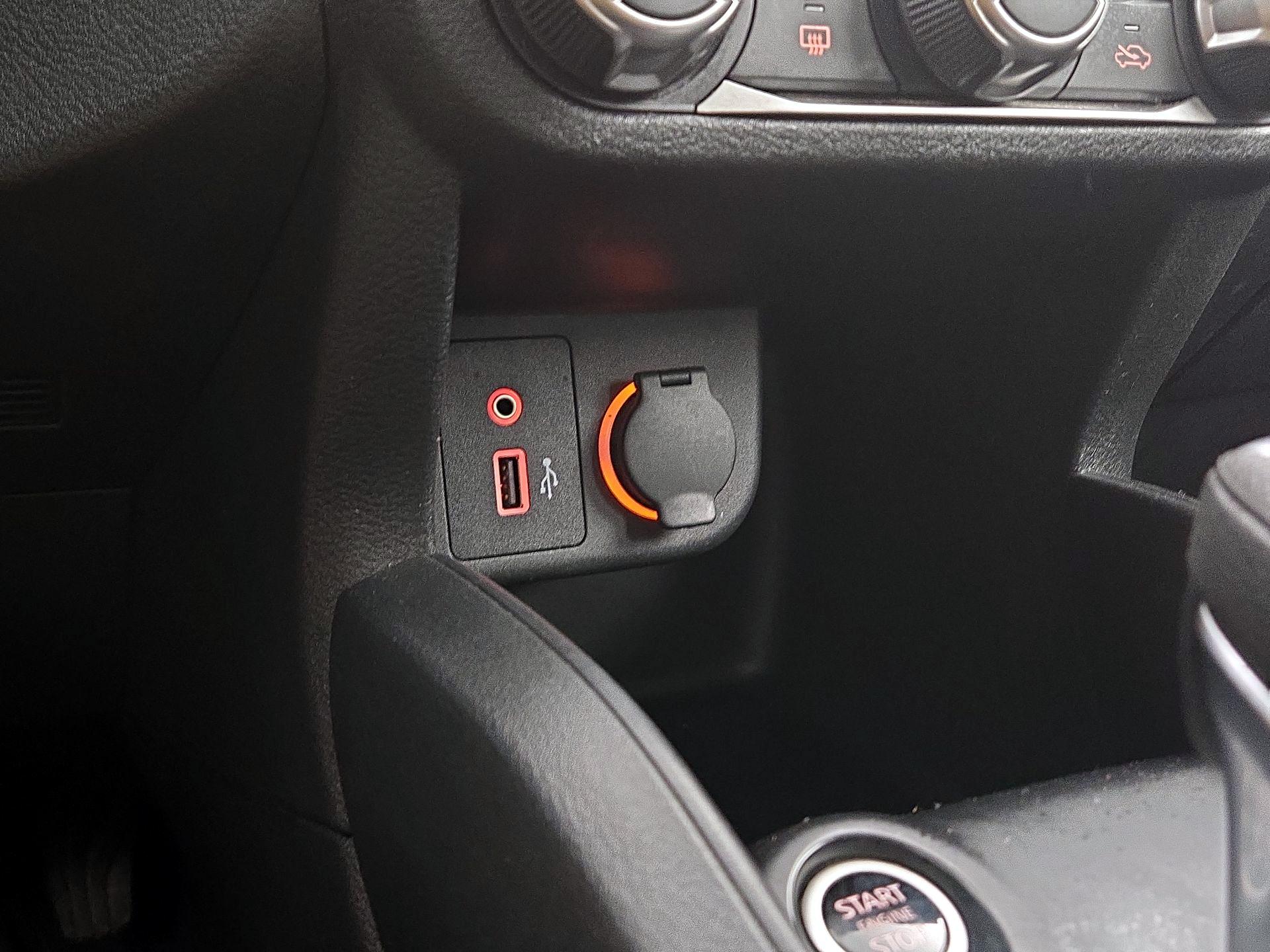 Thumbnail: 2023 Nissan Kicks - 18