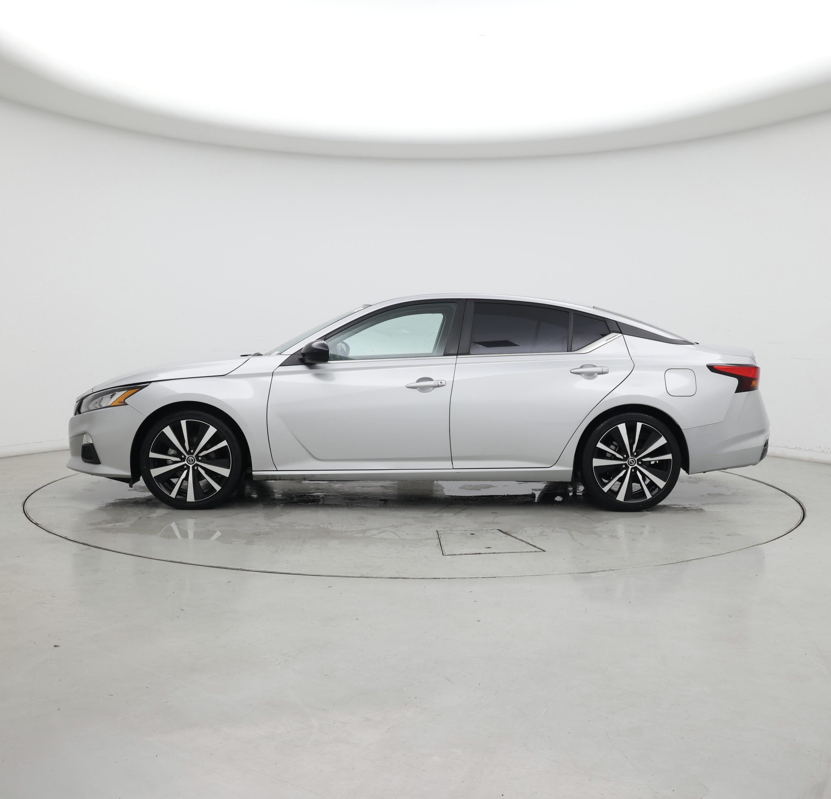 Thumbnail: 2022 Nissan Altima - 3