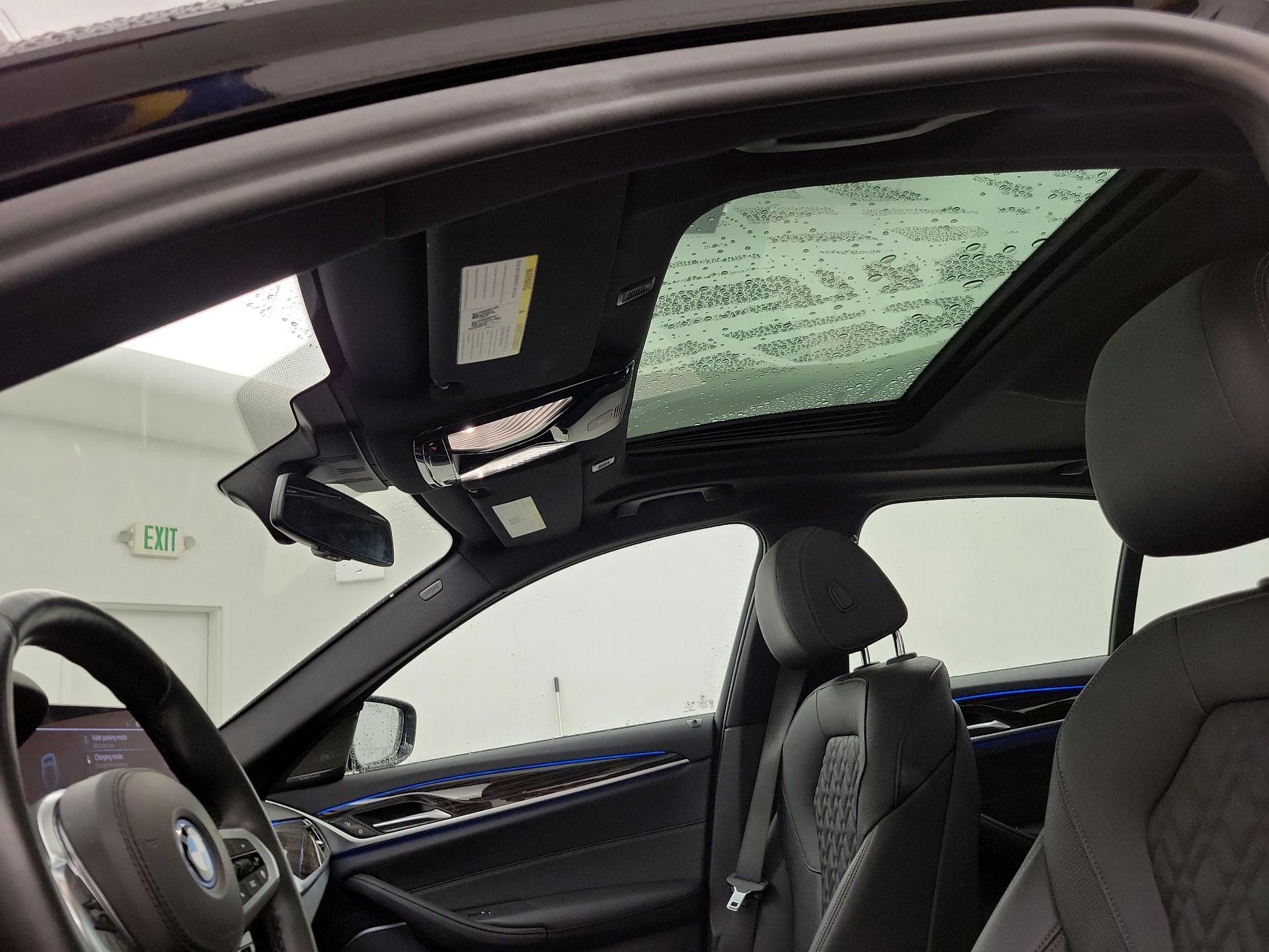 Thumbnail: 2022 BMW 5 Series - 20