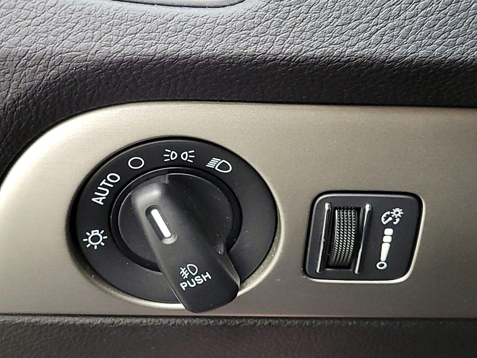 Thumbnail: 2020 Dodge Durango - 13