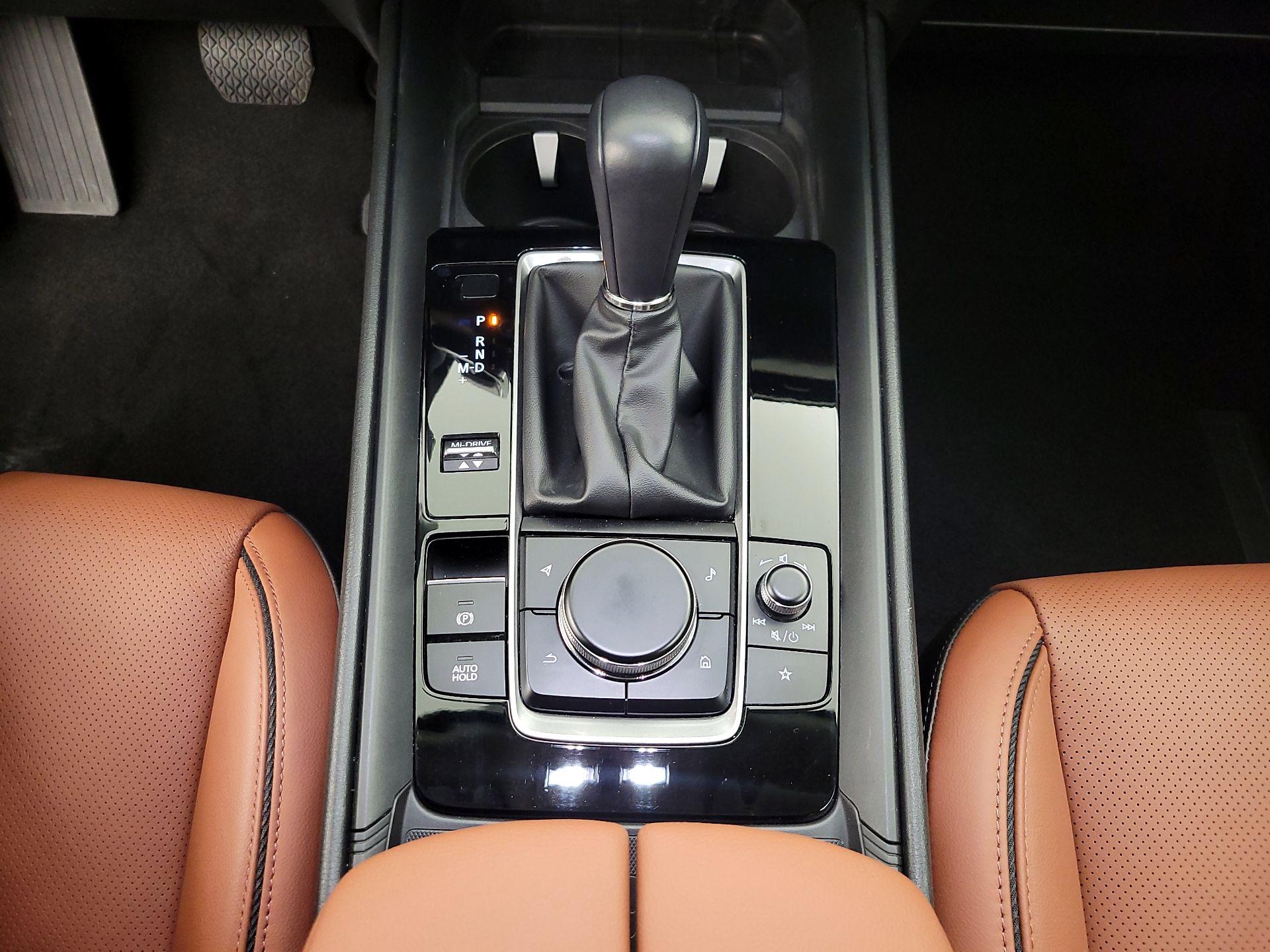 Thumbnail: 2025 Mazda CX-50 - 17