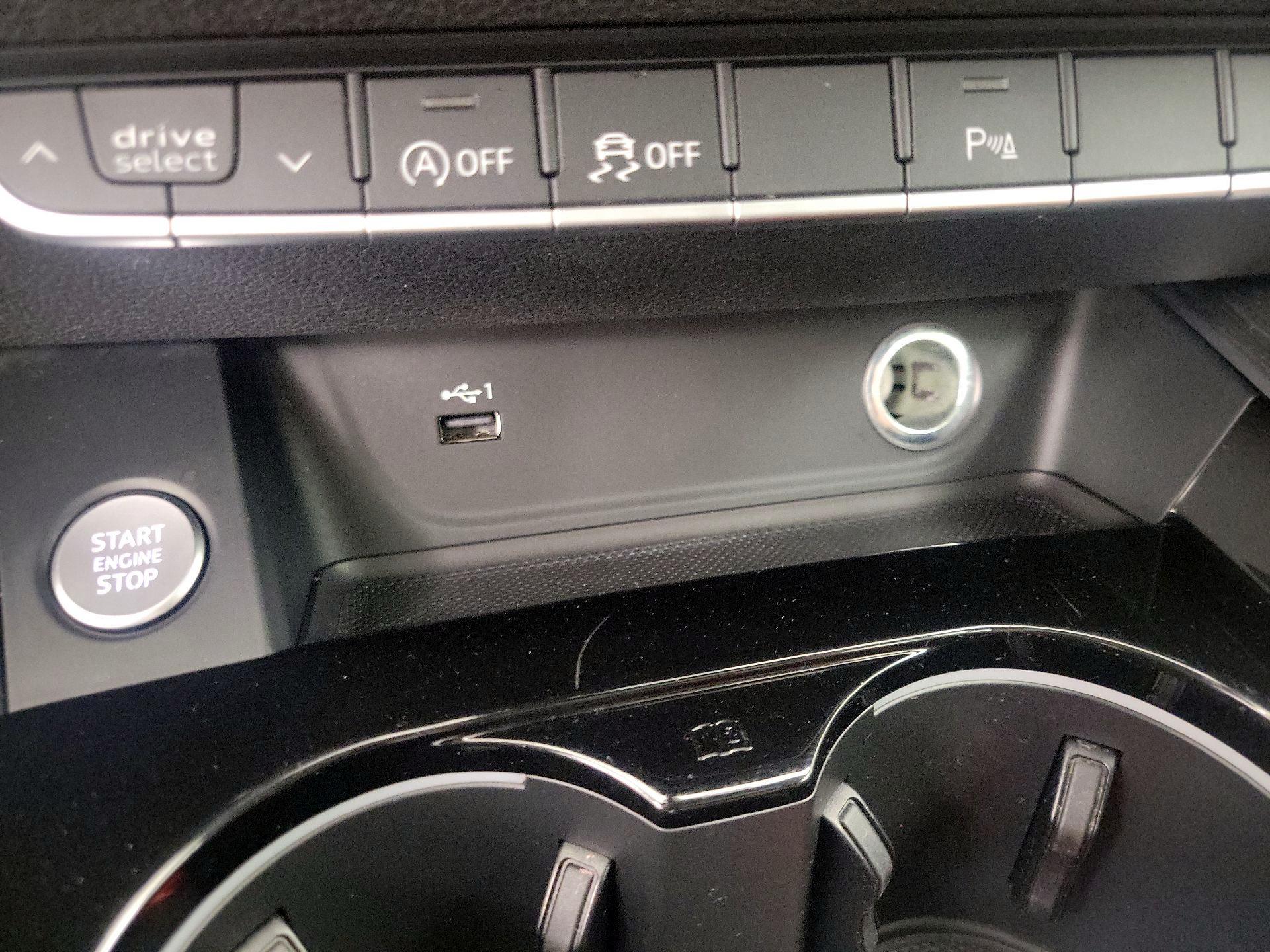 Thumbnail: 2020 Audi A4 - 18