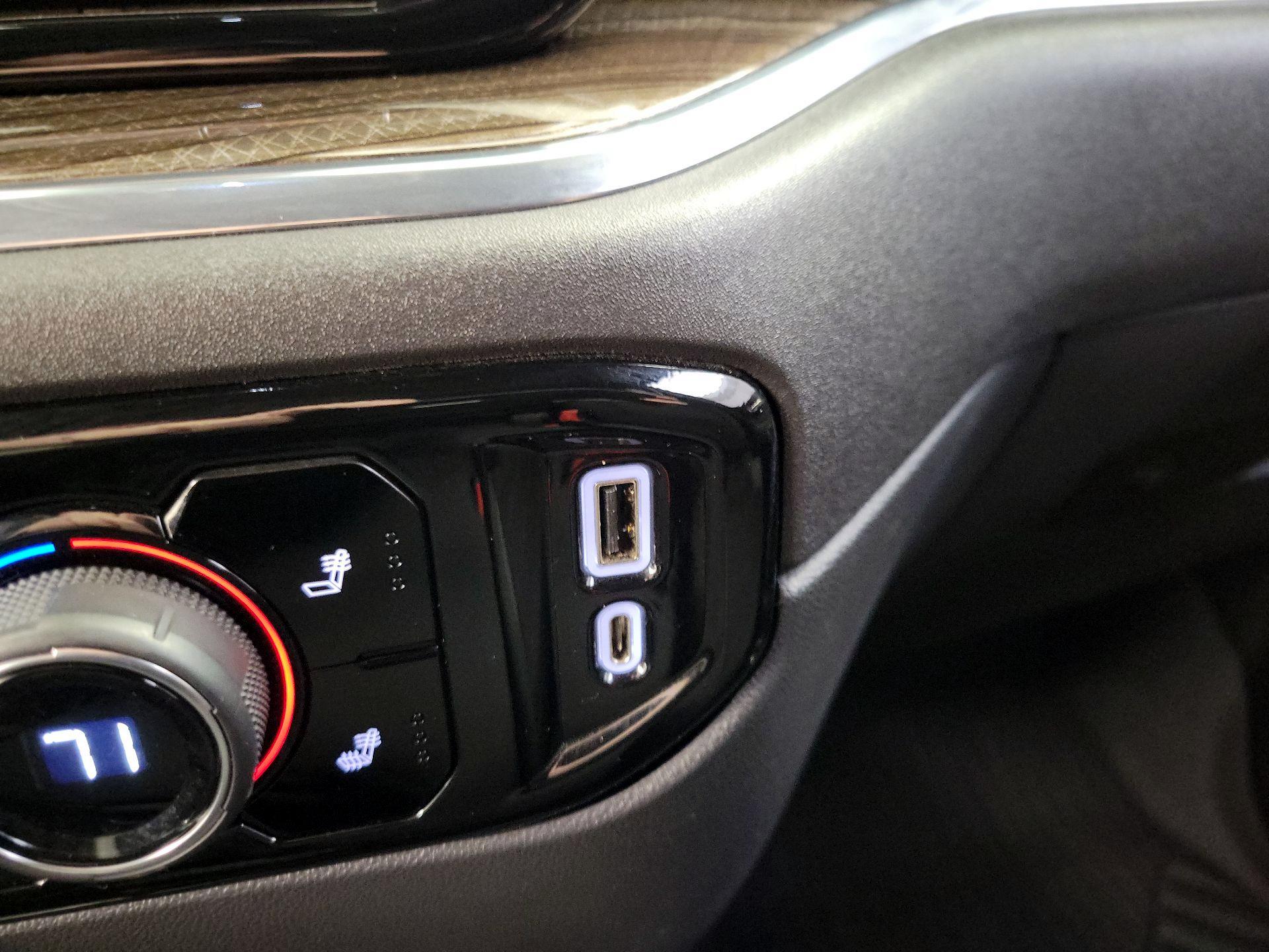 Thumbnail: 2023 Chevrolet Silverado 1500 - 18