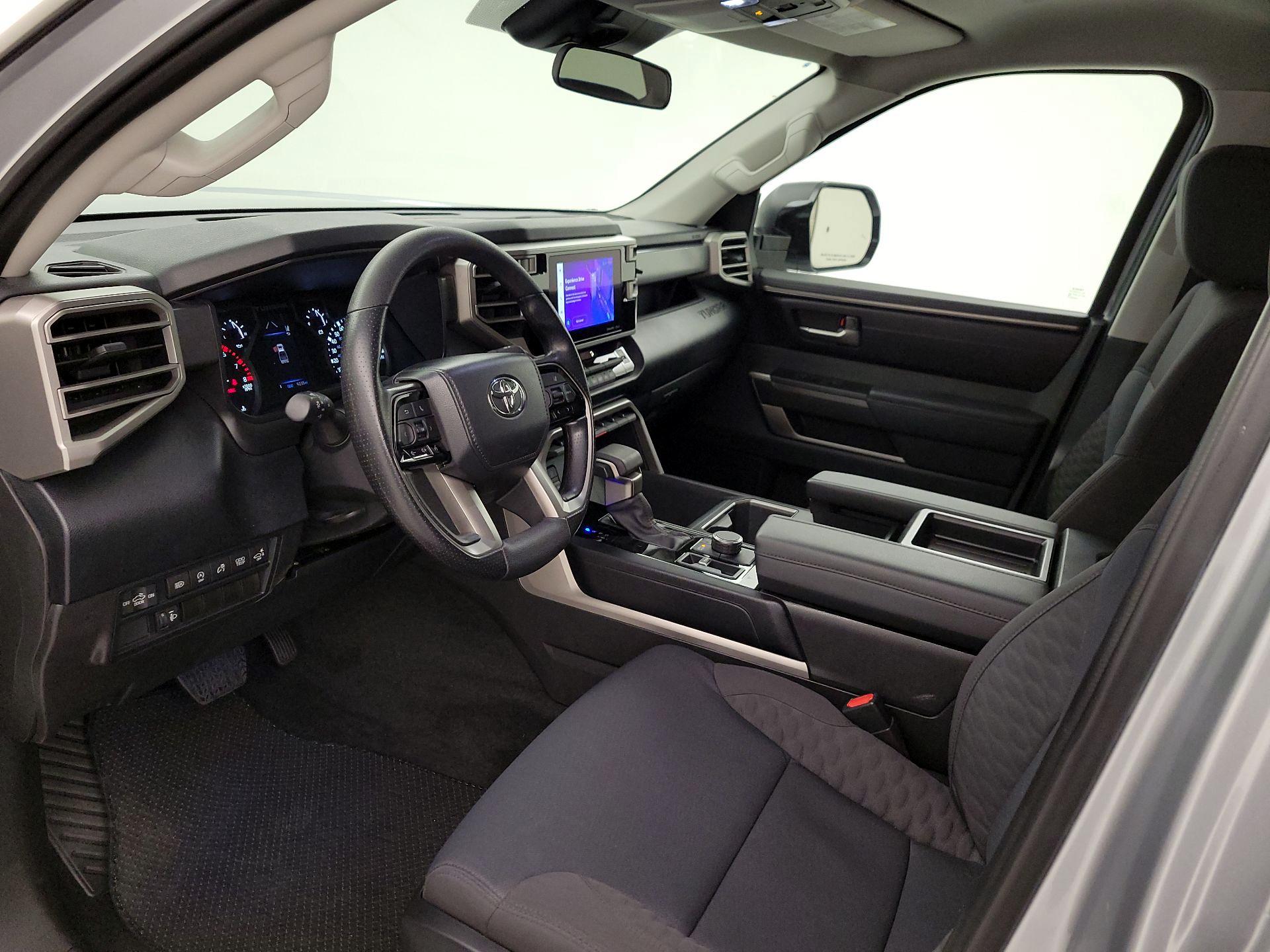 Thumbnail: 2024 Toyota Tundra - 9