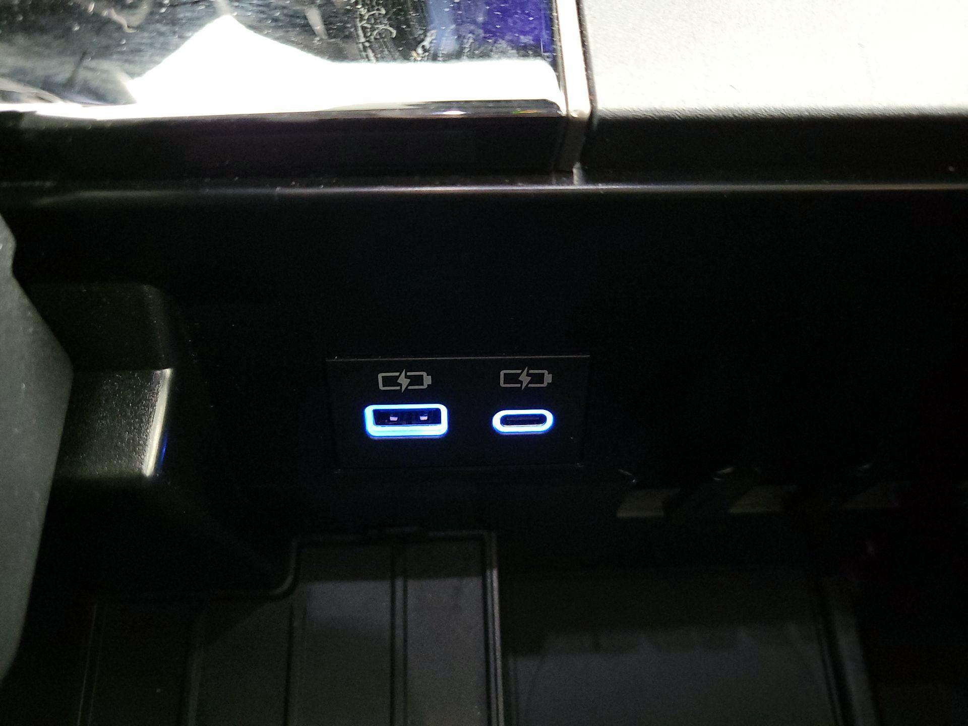 Thumbnail: 2024 Toyota Tundra - 16