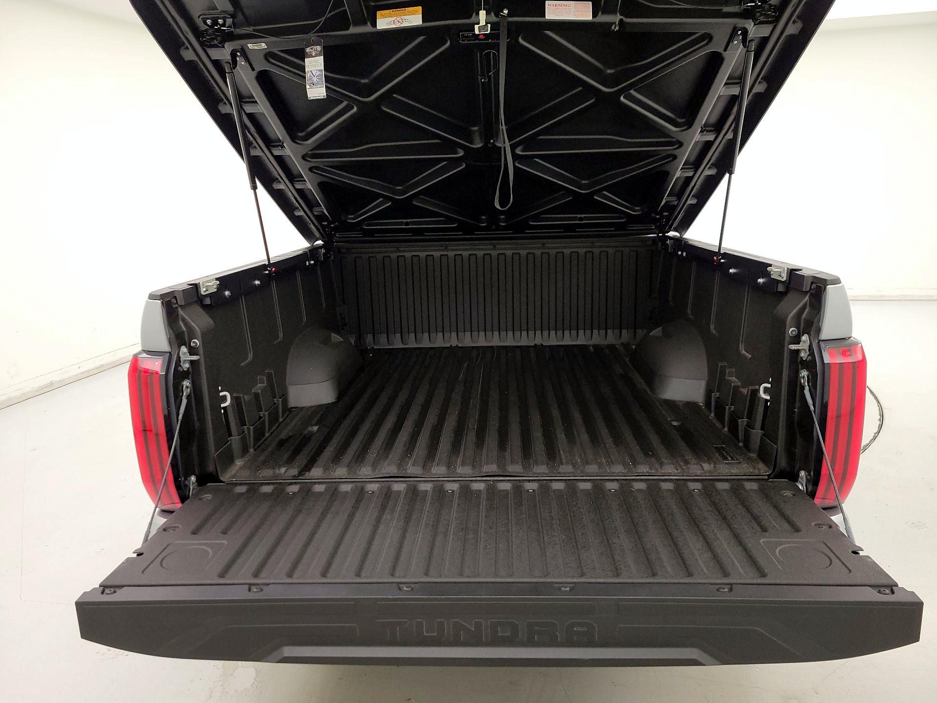 Thumbnail: 2024 Toyota Tundra - 18